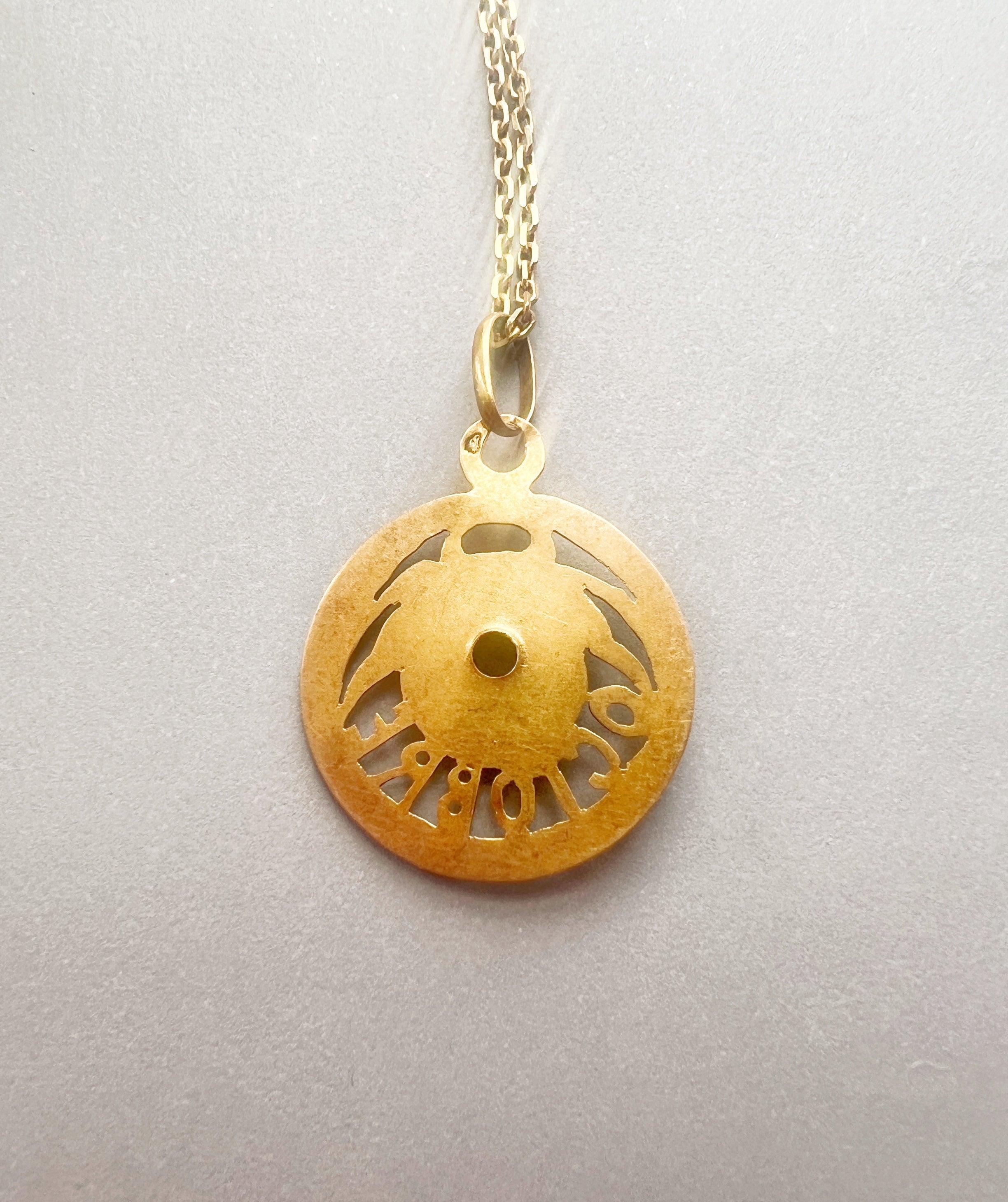 French Art Nouveau era 18K gold “Octobre” (October) medal pendentif - Curiously timeless
