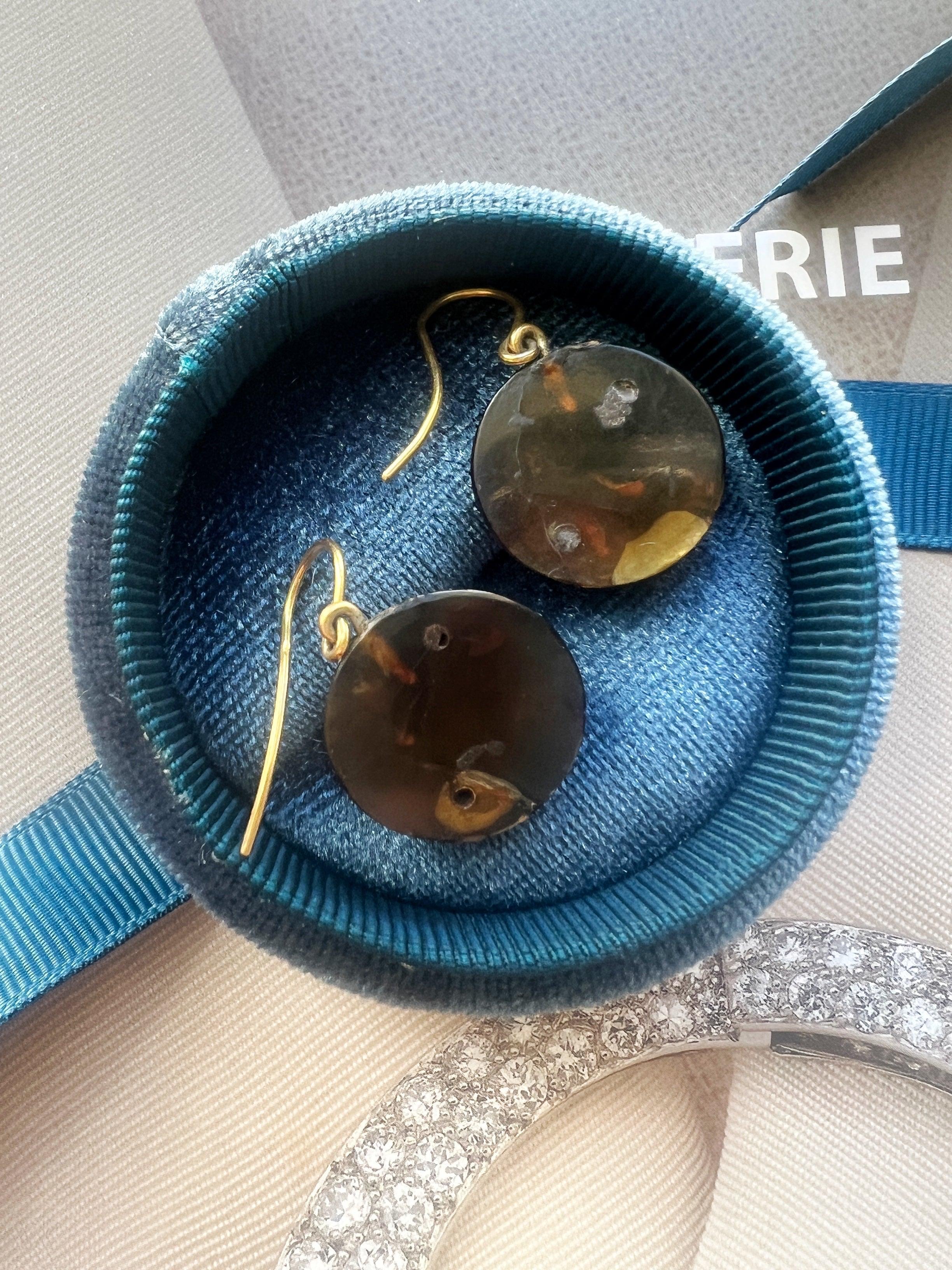 Victorian era geometrical shell gold inlay earrings - Curiously timeless