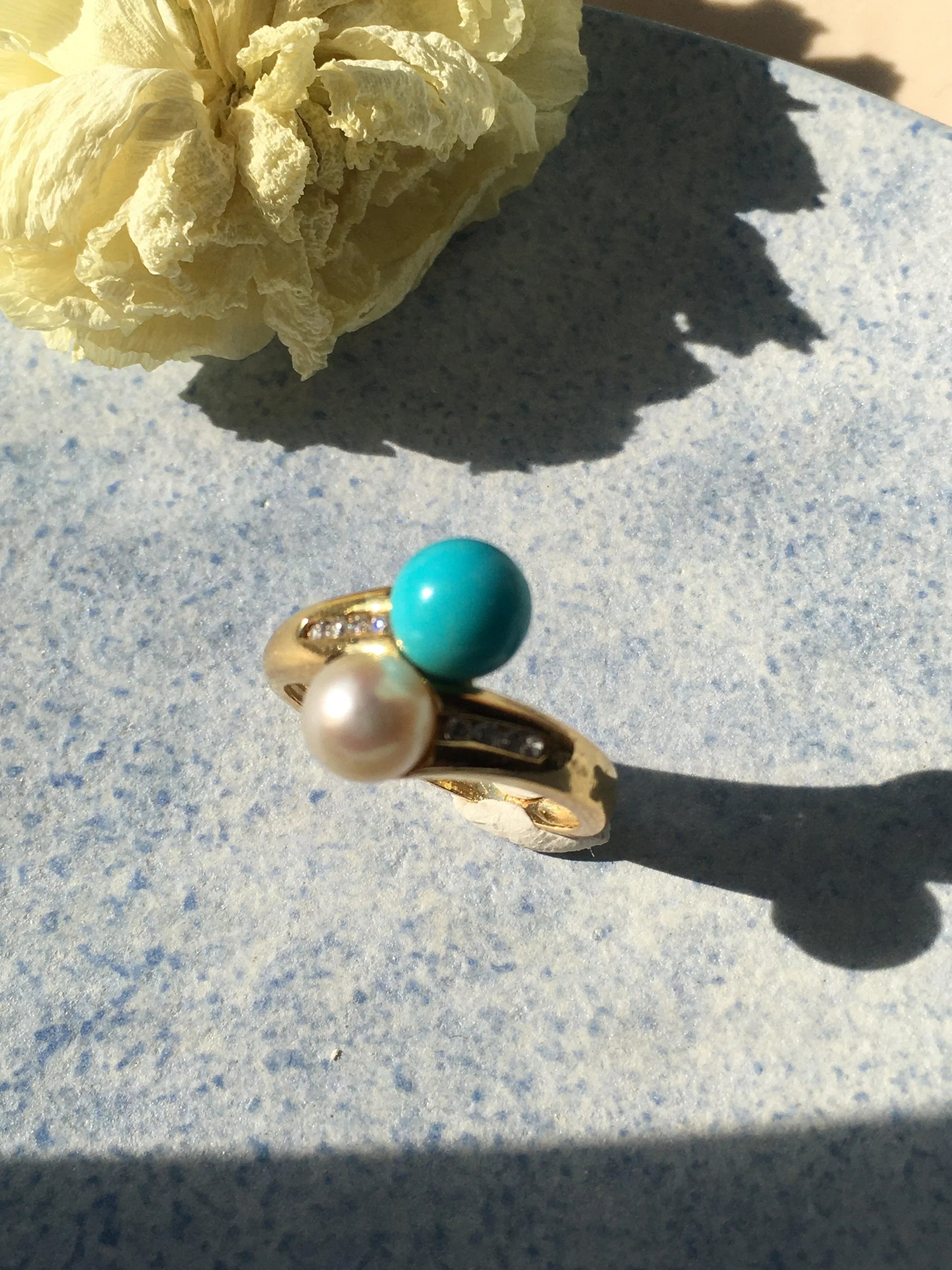 Pearl & turquoise diamond Toi et Moi 18k gold ring - Curiously timeless