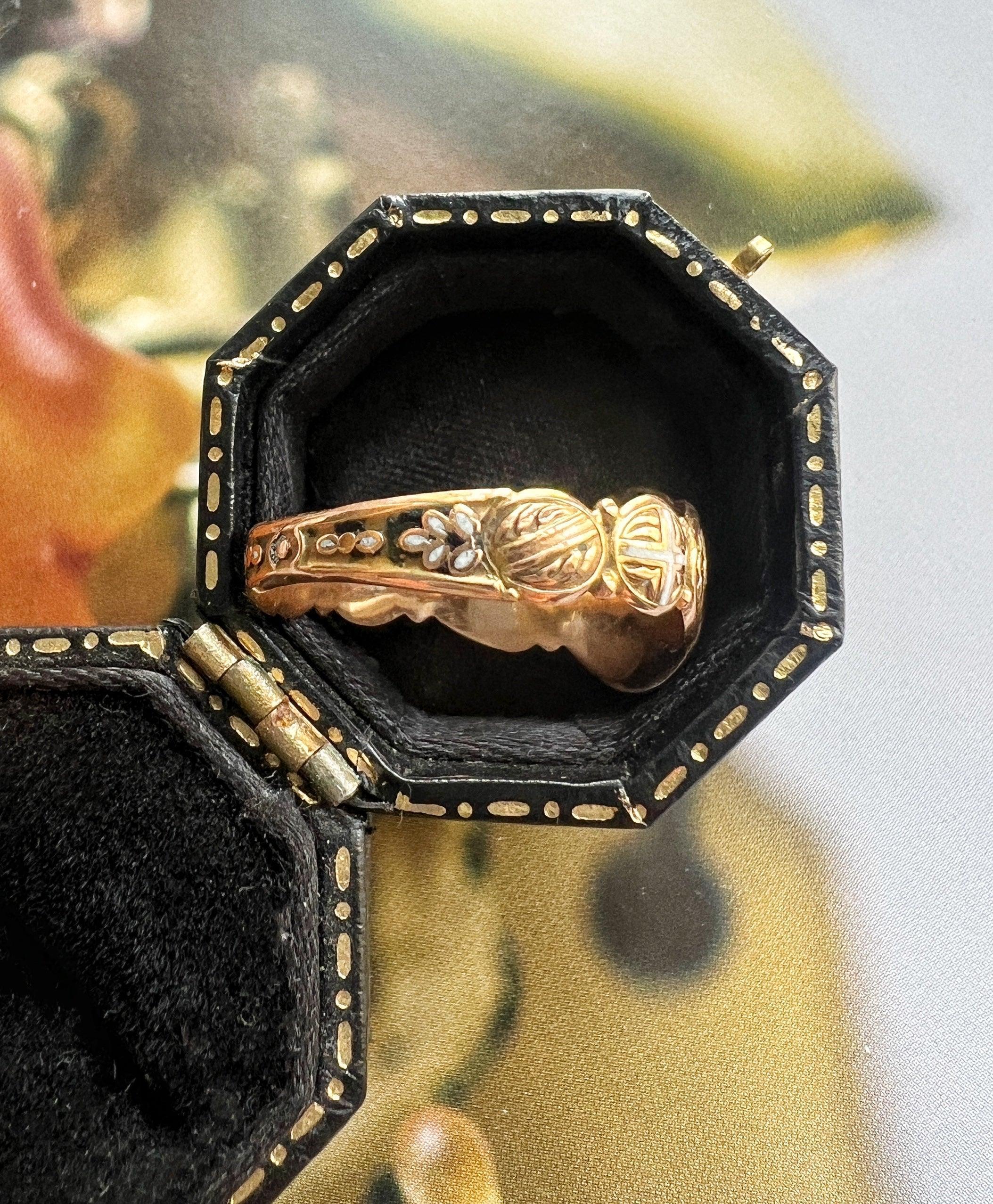 Victorian era 18K gold miniature portrait enamel ring of a young lady - Curiously timeless