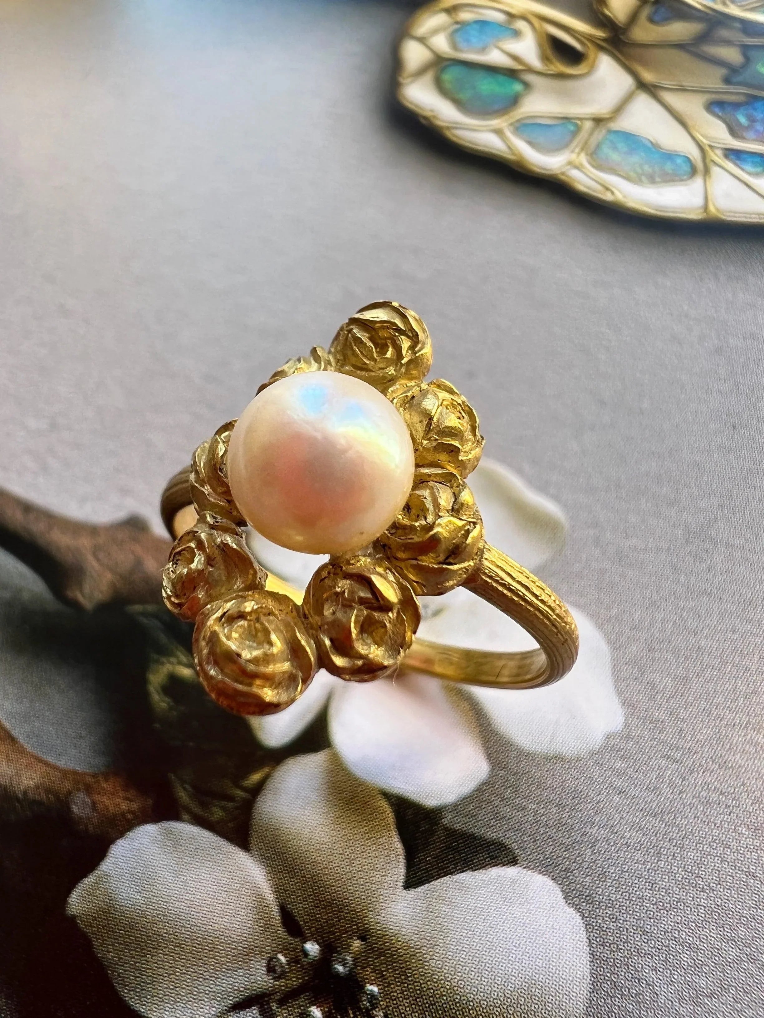 Beautiful French Art Nouveau 18k gold Pearl rose flower ring - Curiously timeless