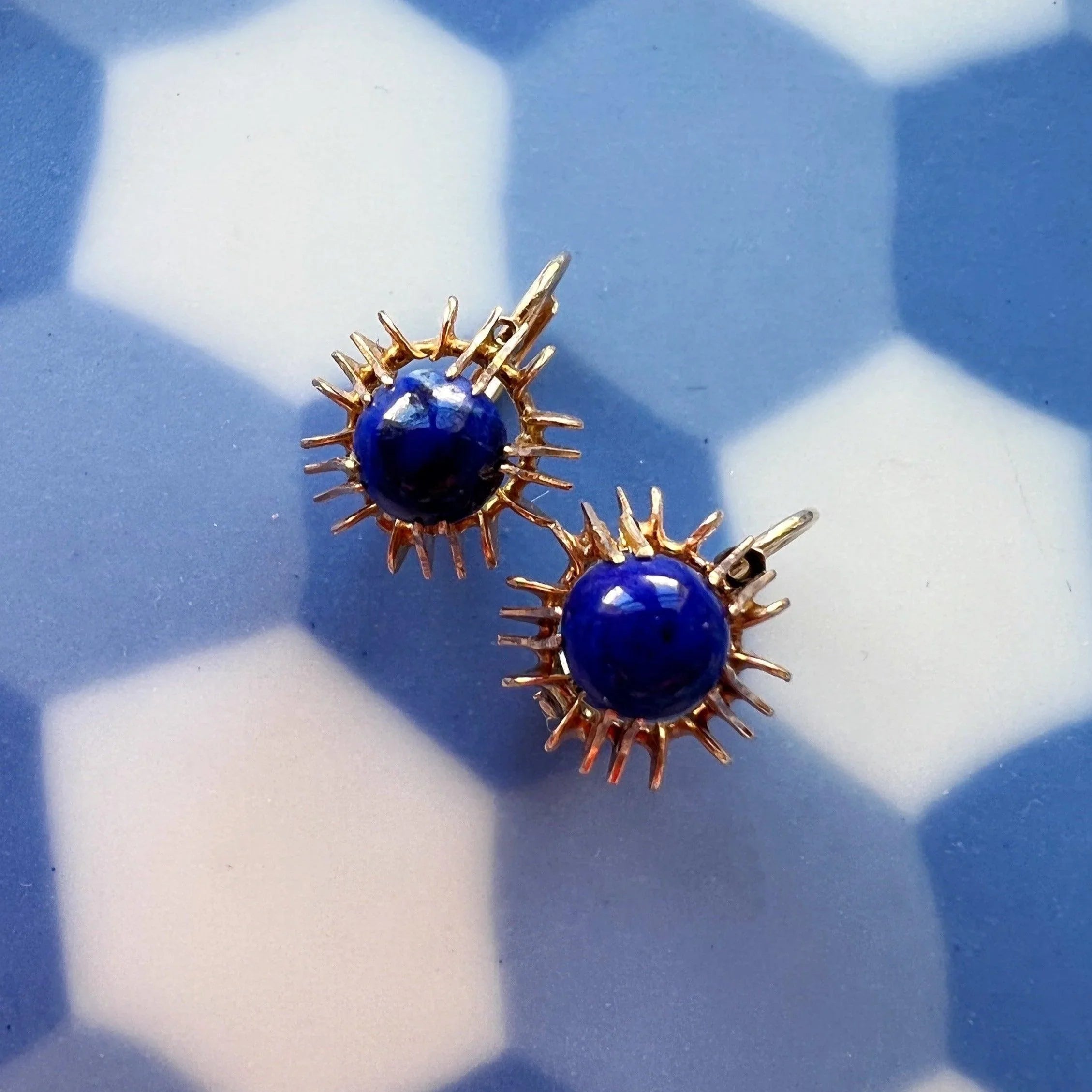 Vintage 14k gold Lapis Lazulis earrings - Curiously timeless