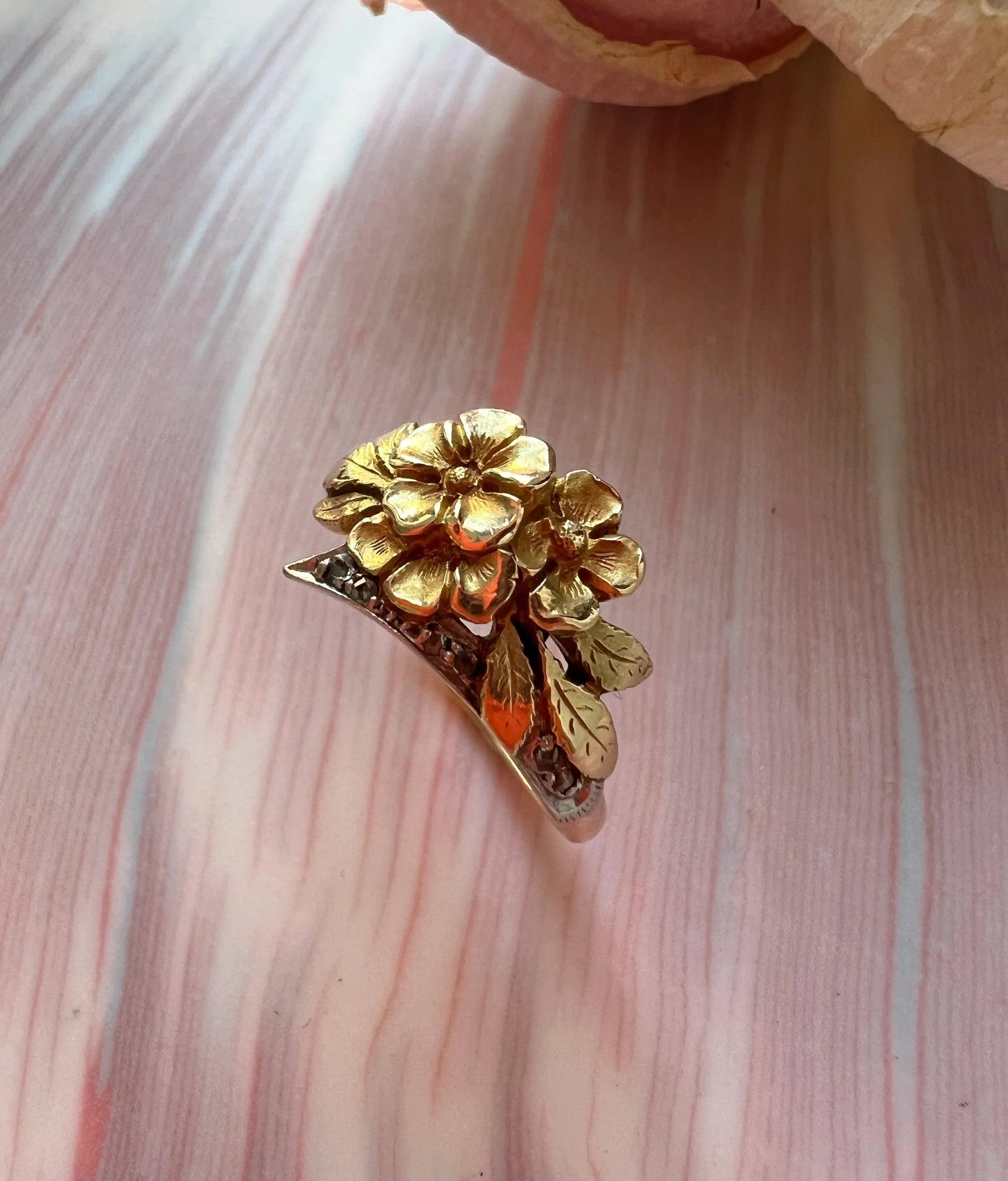 Rare Art Nouveau era 18k gold diamond pansy flower ring - Curiously timeless