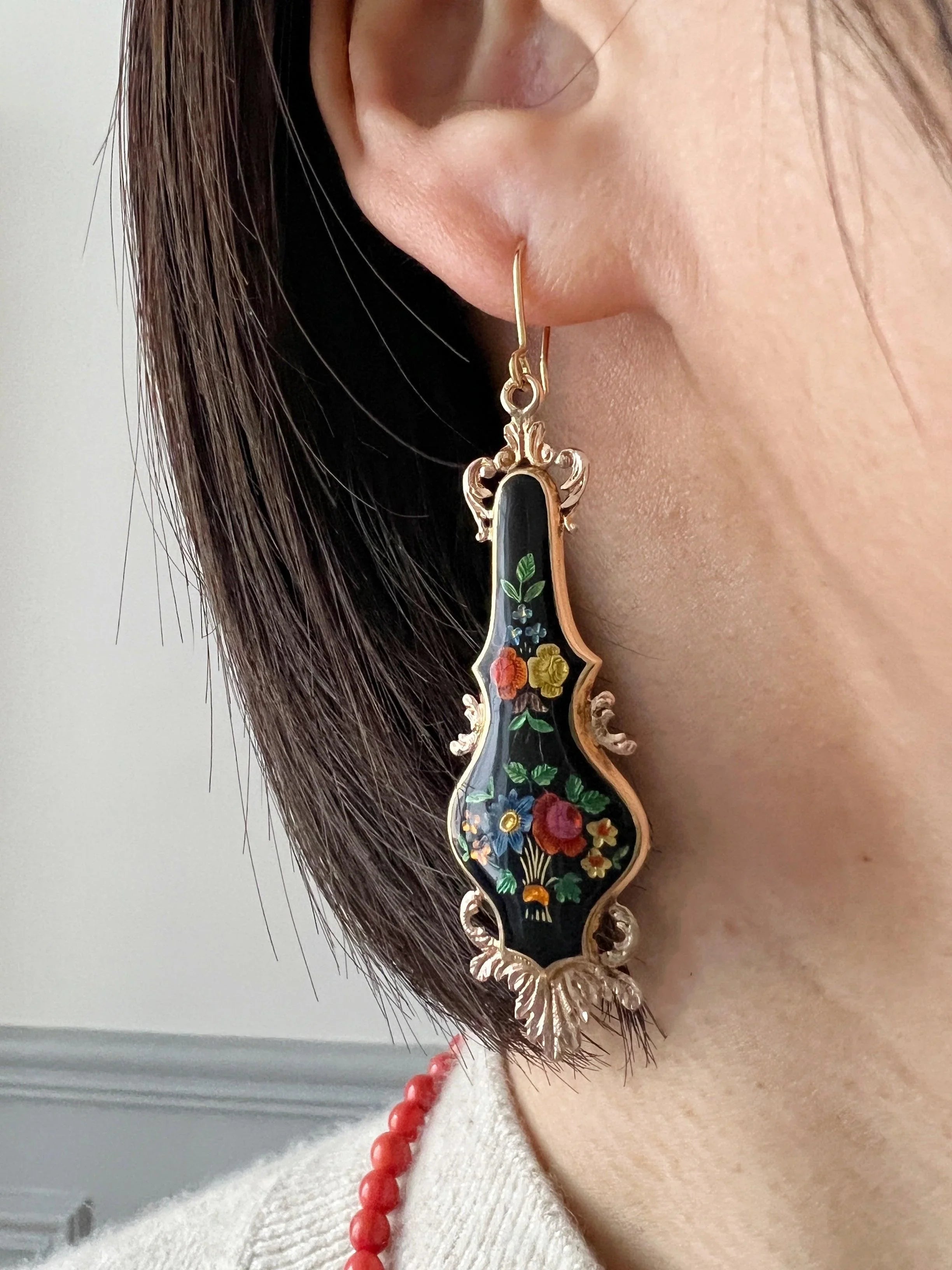 Victorian era 18K gold enamel flower drop earrings - Curiously timeless