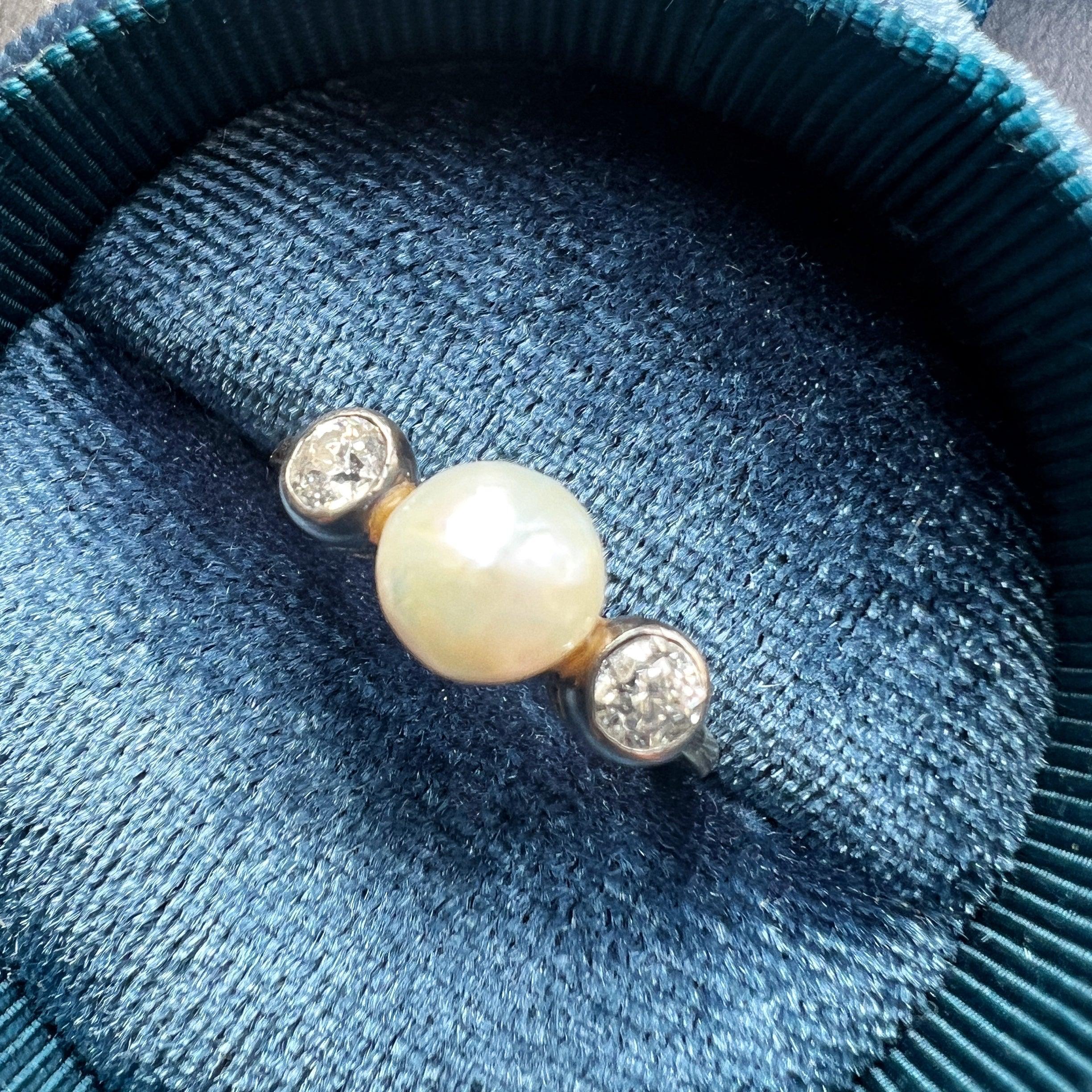 LFG certified Natural saltwater pearl diamond 18k gold ring - Curiously timeless