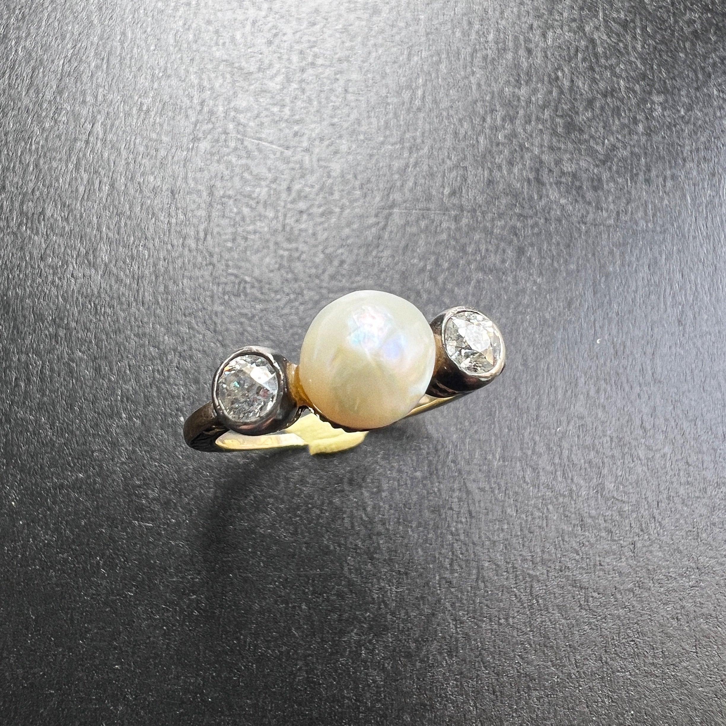 LFG certified Natural saltwater pearl diamond 18k gold ring - Curiously timeless