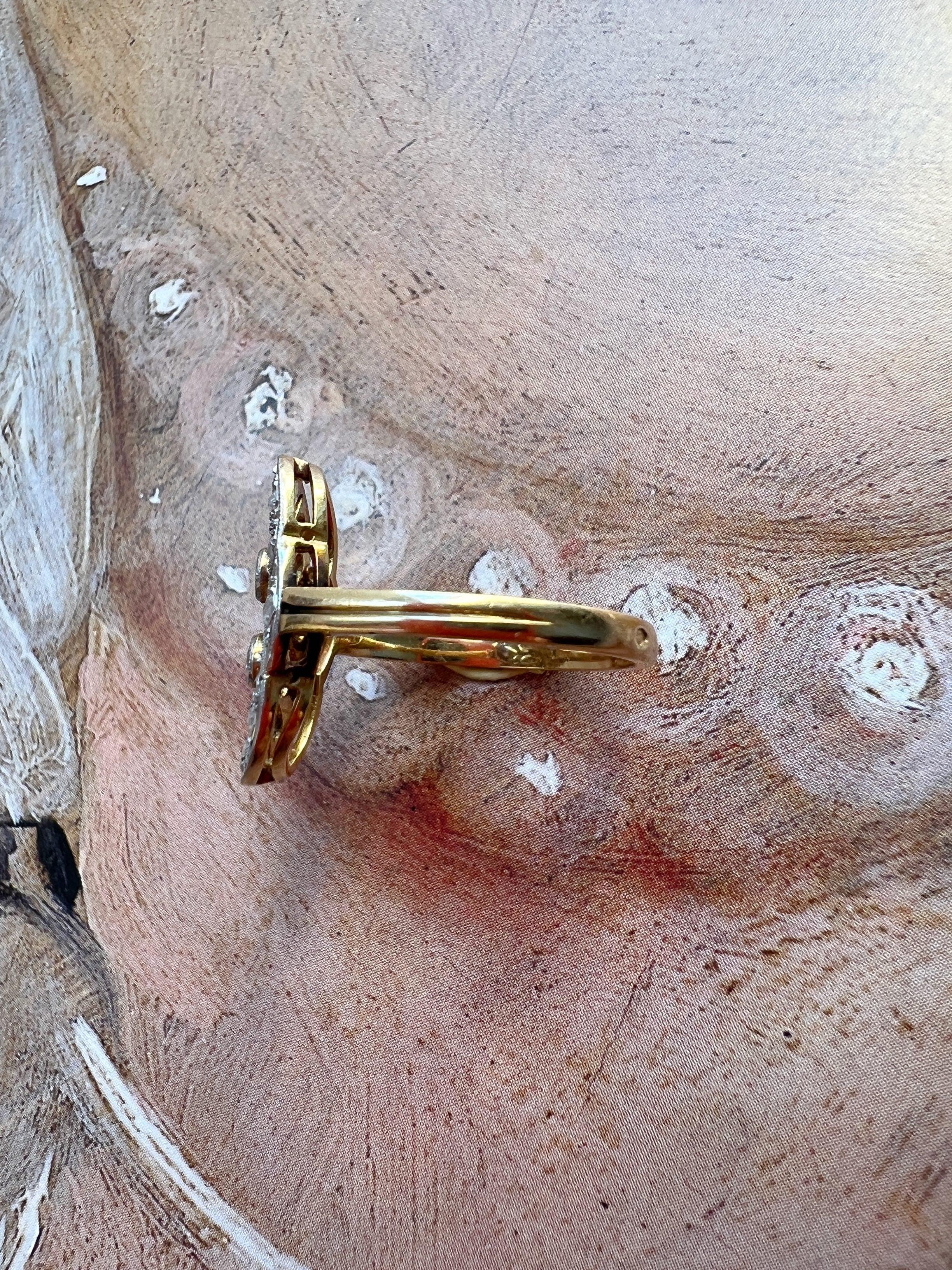 Beautiful Art Deco Diamond Lace filigree ring in 18k white & yellow gold - Curiously timeless