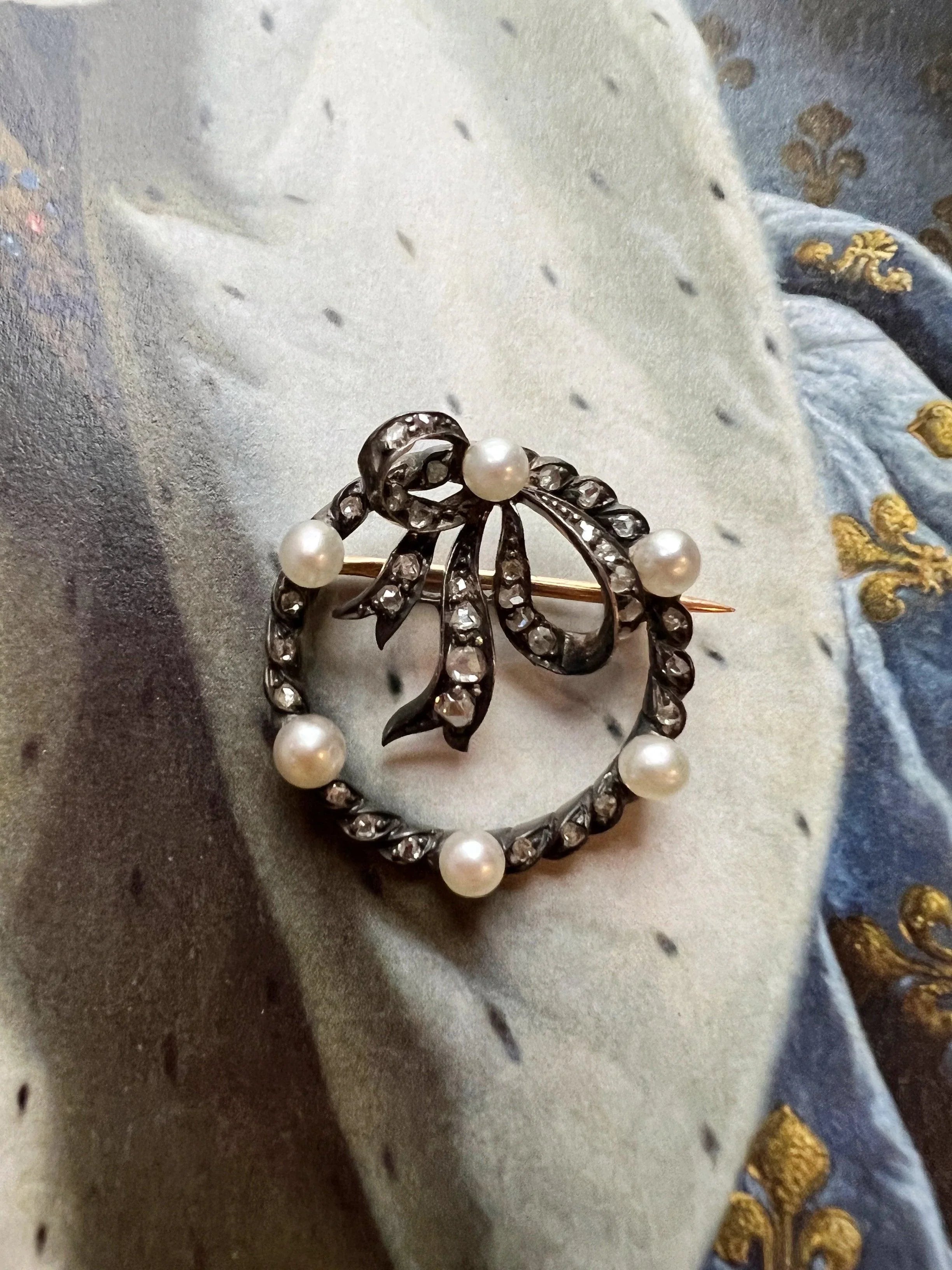 Antique 18K gold diamond natural pearl bow brooch - Curiously timeless