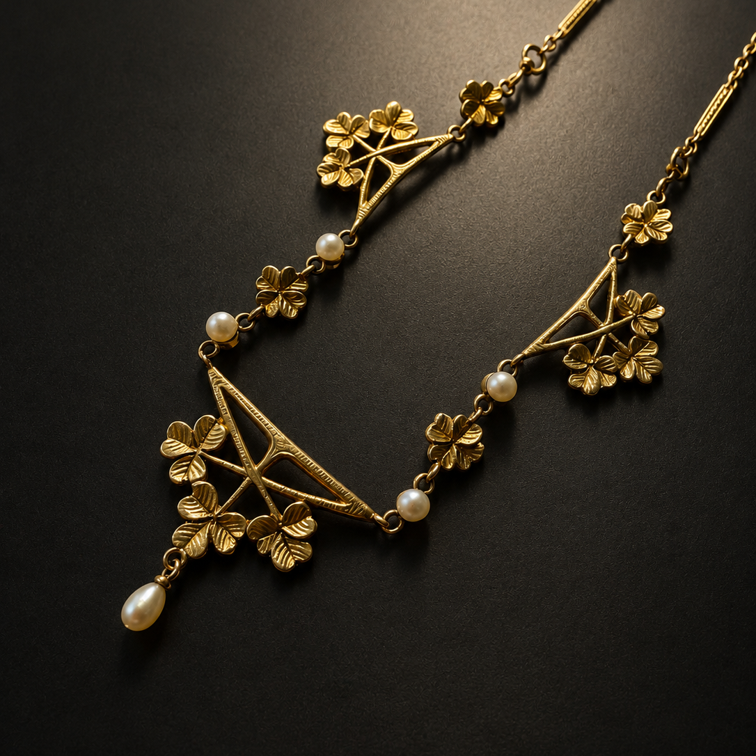 Art Nouveau 18K gold natural pearl clover necklace