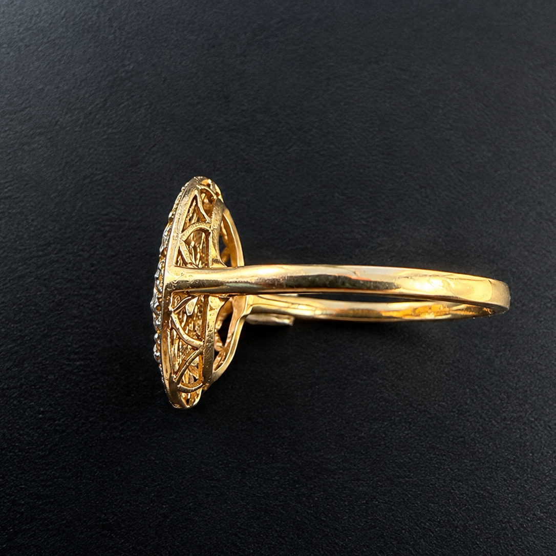 Edwardian 18K gold platinum daisy flower diamond ring