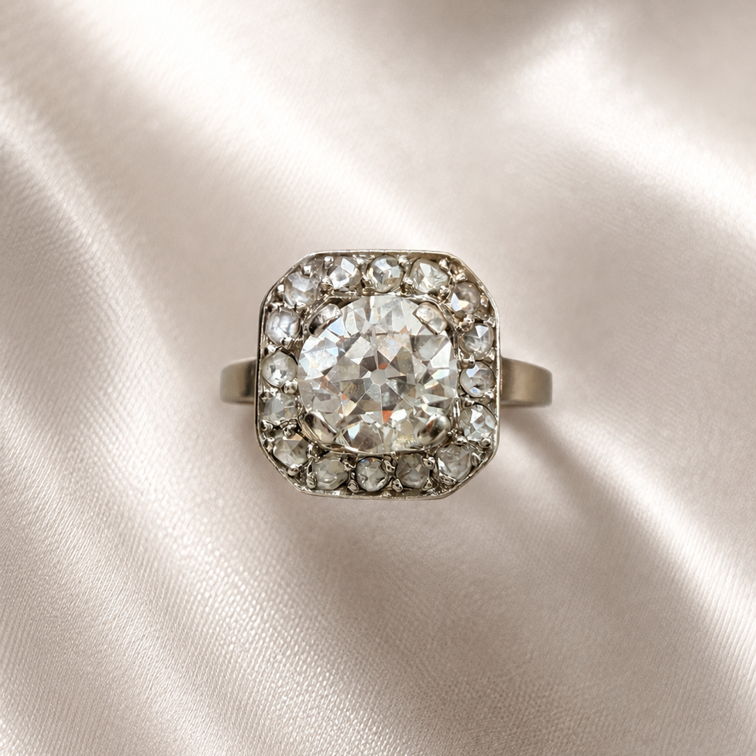 French Art Deco 18K gold 1.2ct old mine cut diamond Ring