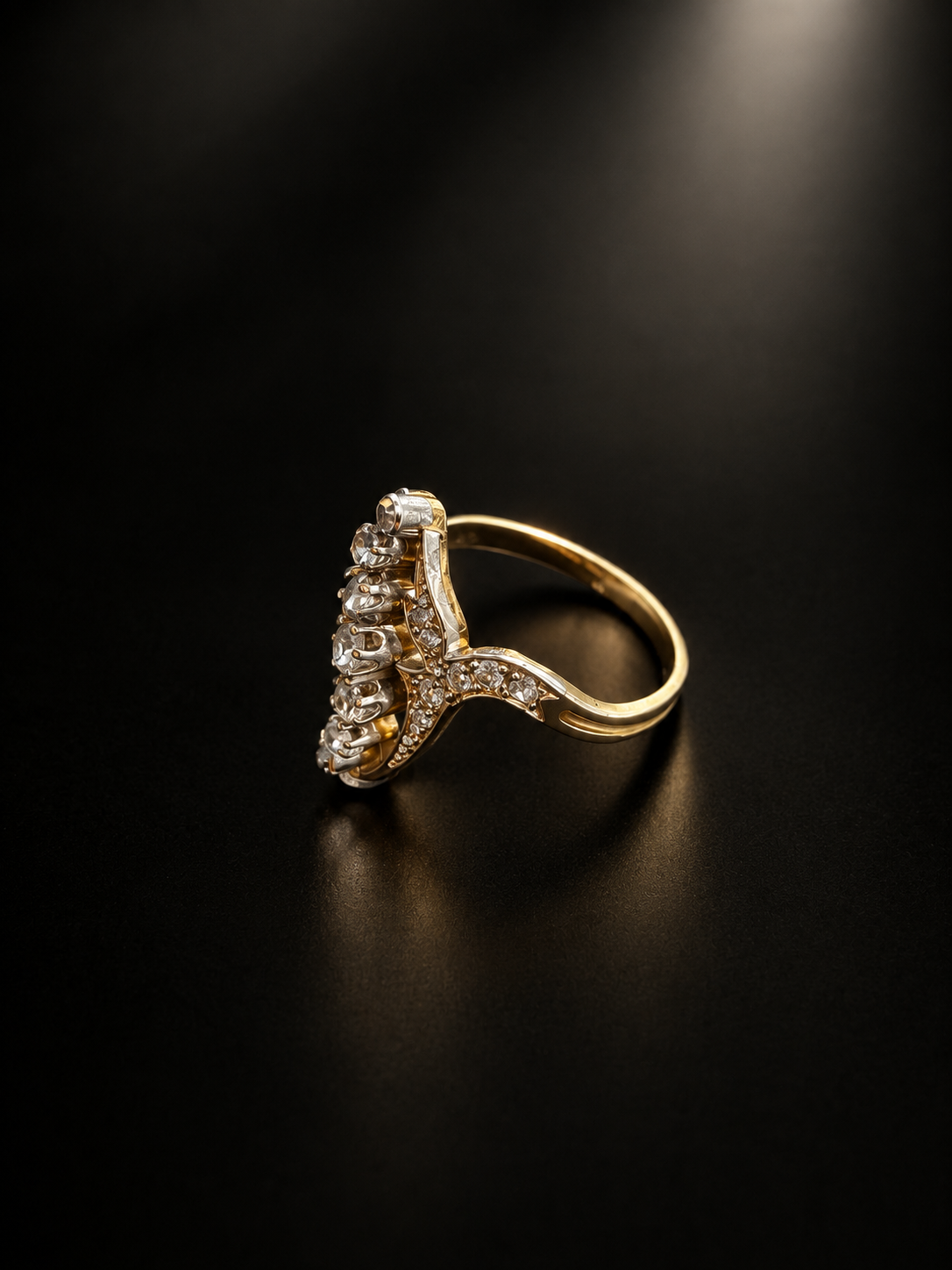 Late Victorian era 18K Gold 0.5ct rose cut diamond ring 