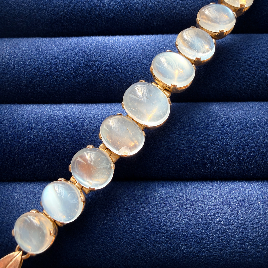 Vintage Silver Moonstone cabochon Bracelet