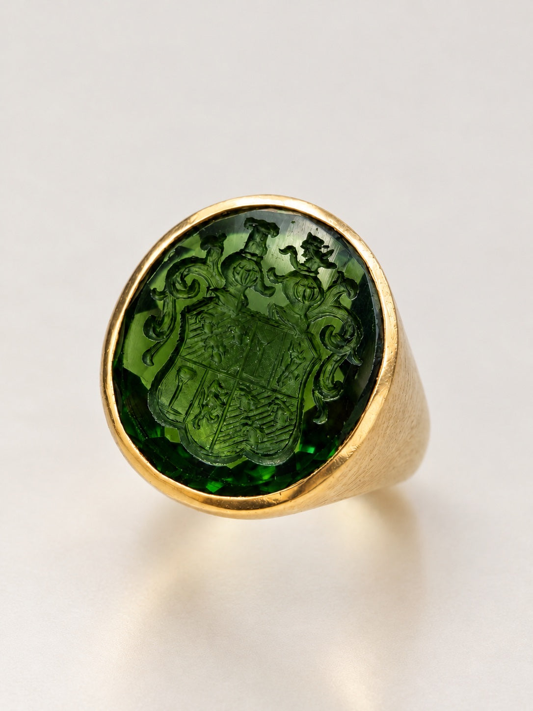 French Antique solid 18K Gold Peridot Signet Ring