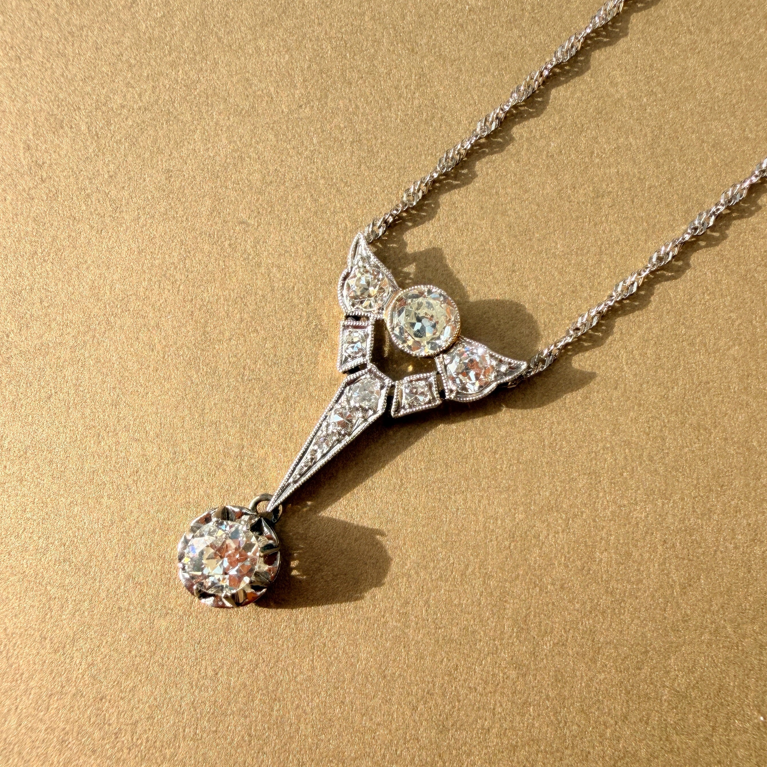 Art Deco 18K white gold platinum diamond pendant