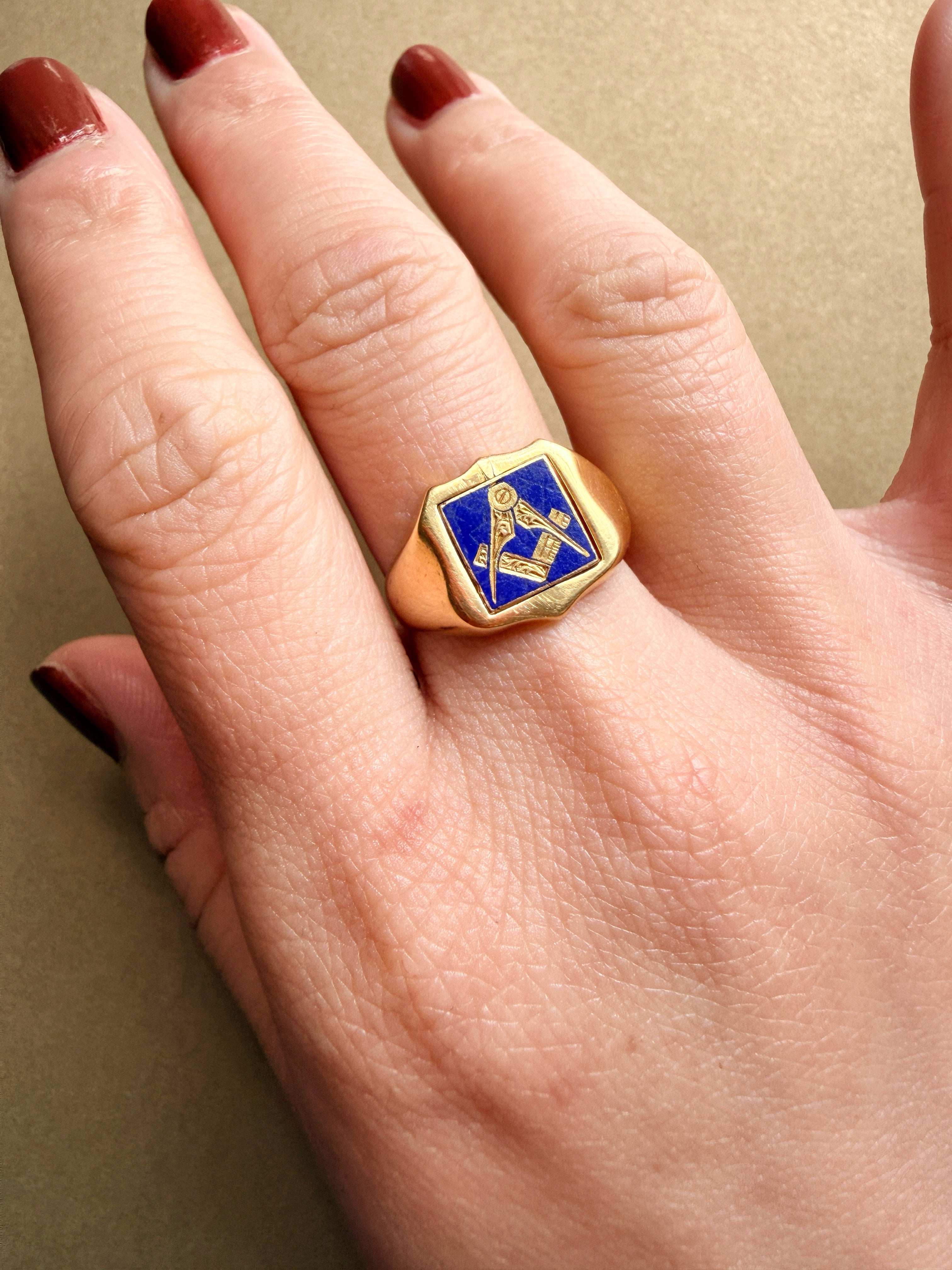 Antique 18K yellow gold enamel masonic pivot signet ring