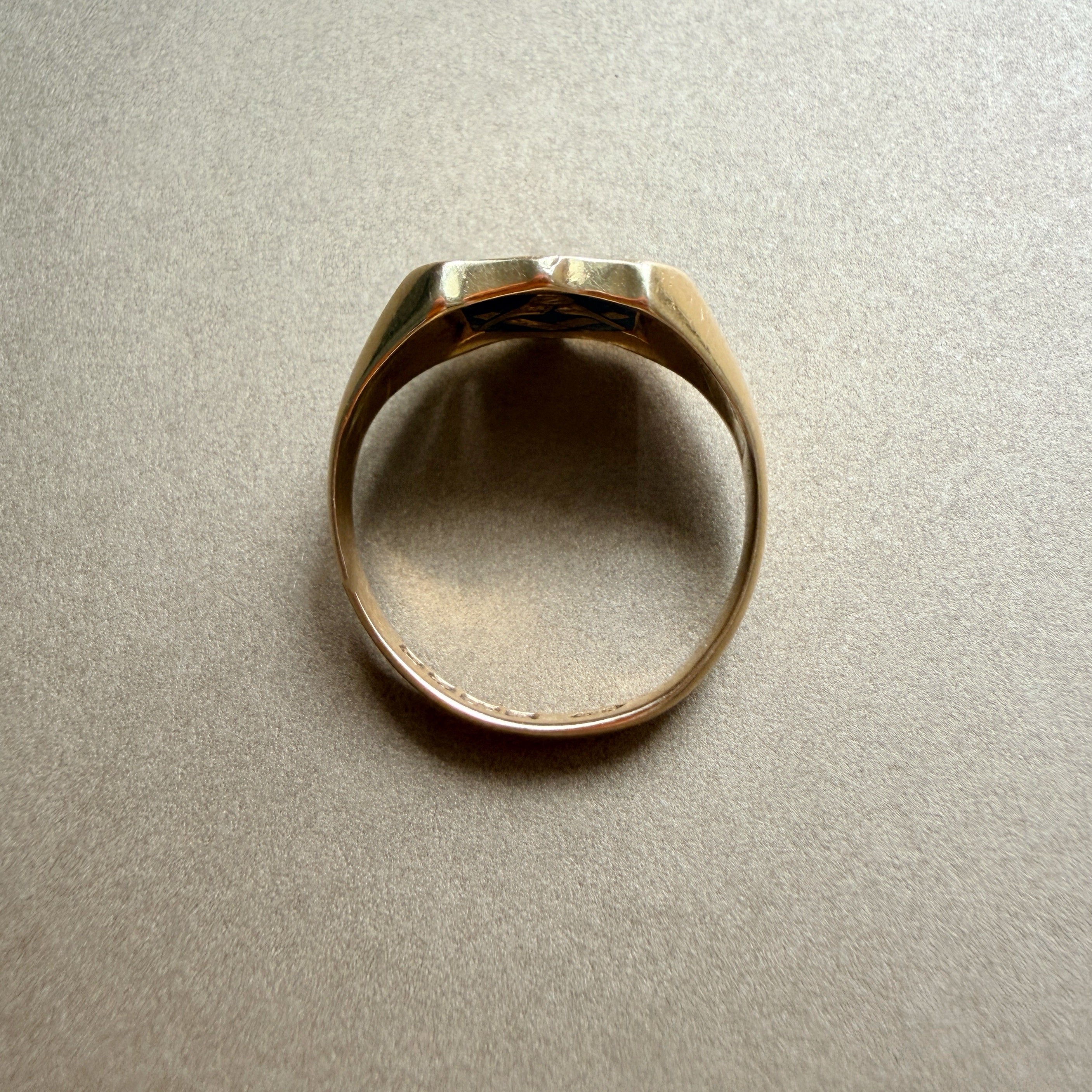 Antique 18K yellow gold masonic swivel signet ring