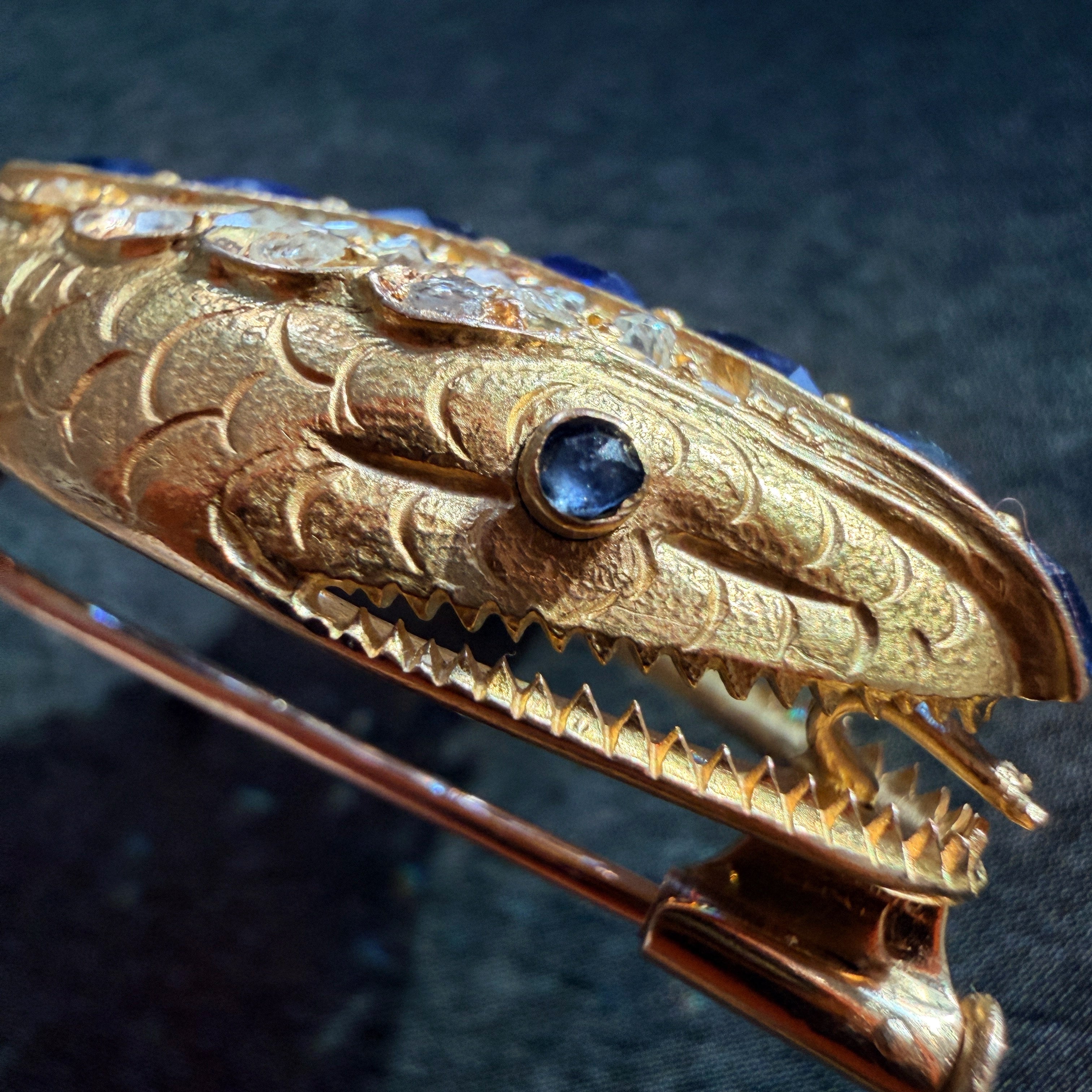 Antique 18K gold blue sapphire diamond snake head brooch