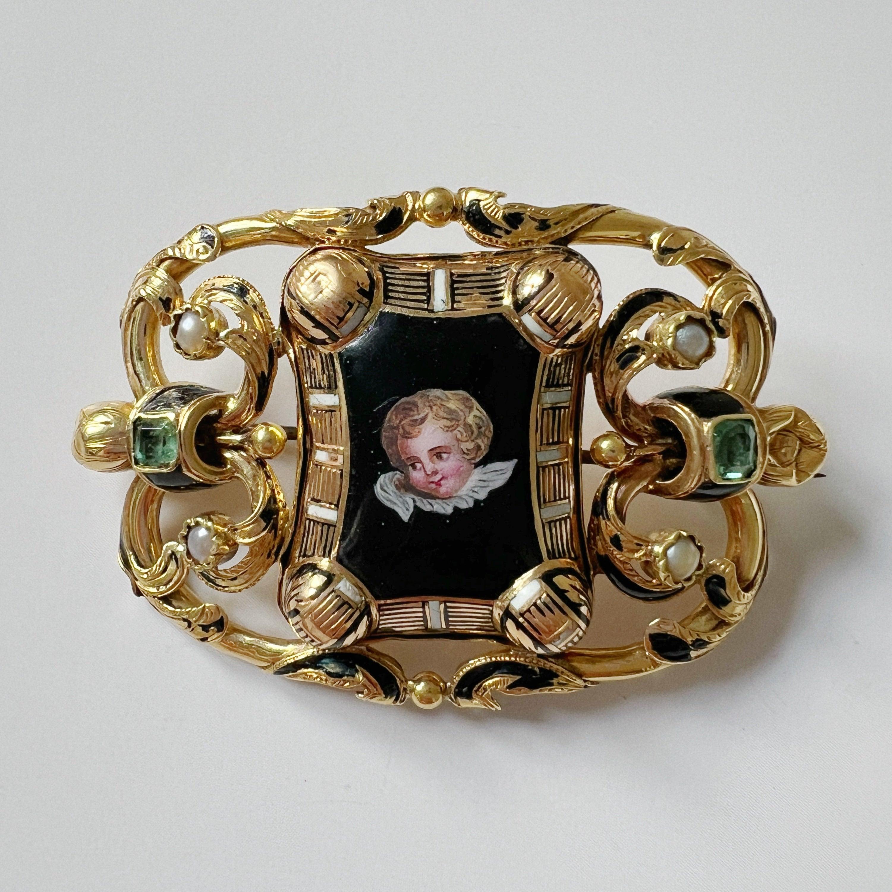 Antique 18K gold cherub brooch with emeralds and natural pearls - Curiously timeless