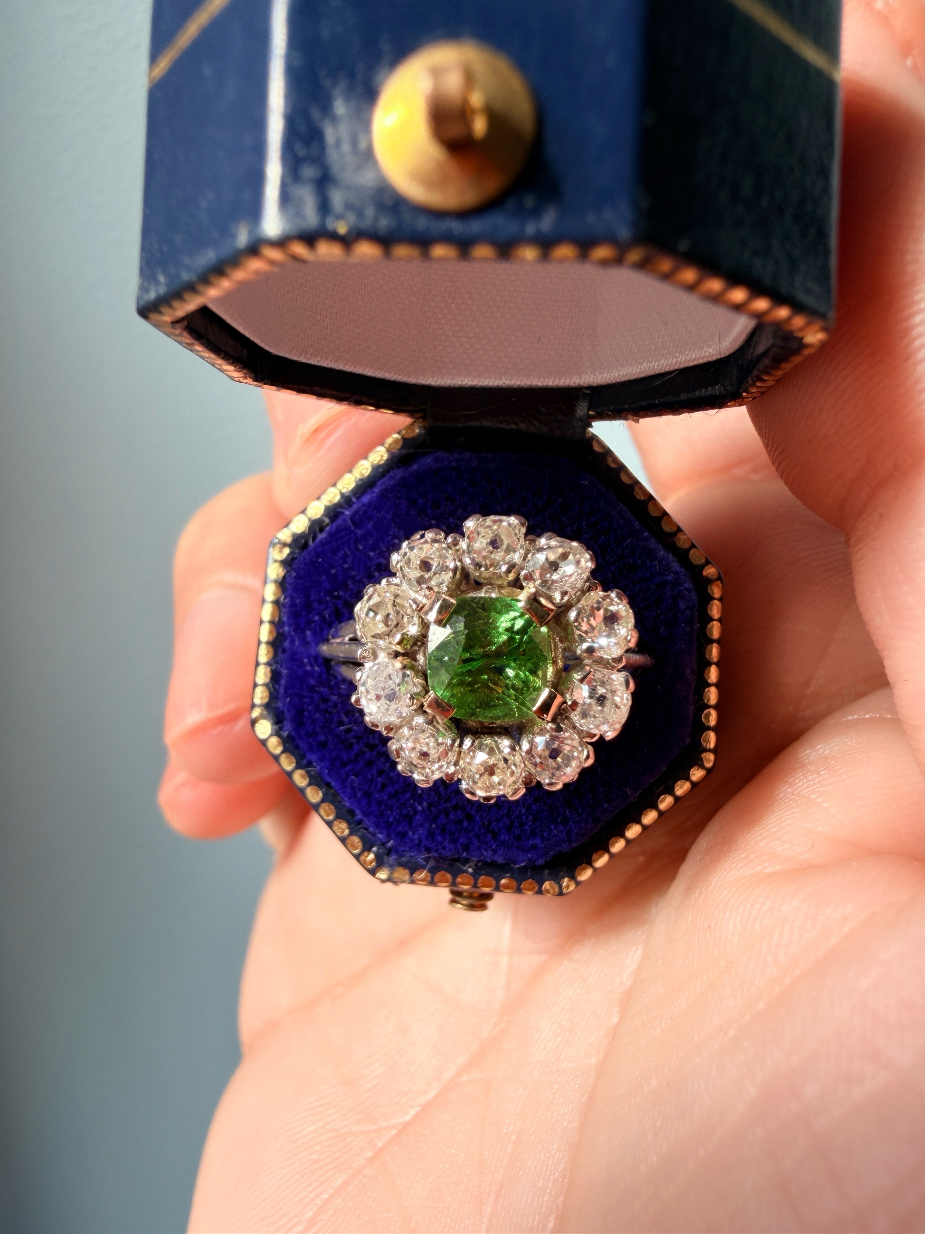 18K white gold green tsavorite garnet diamond cluster ring