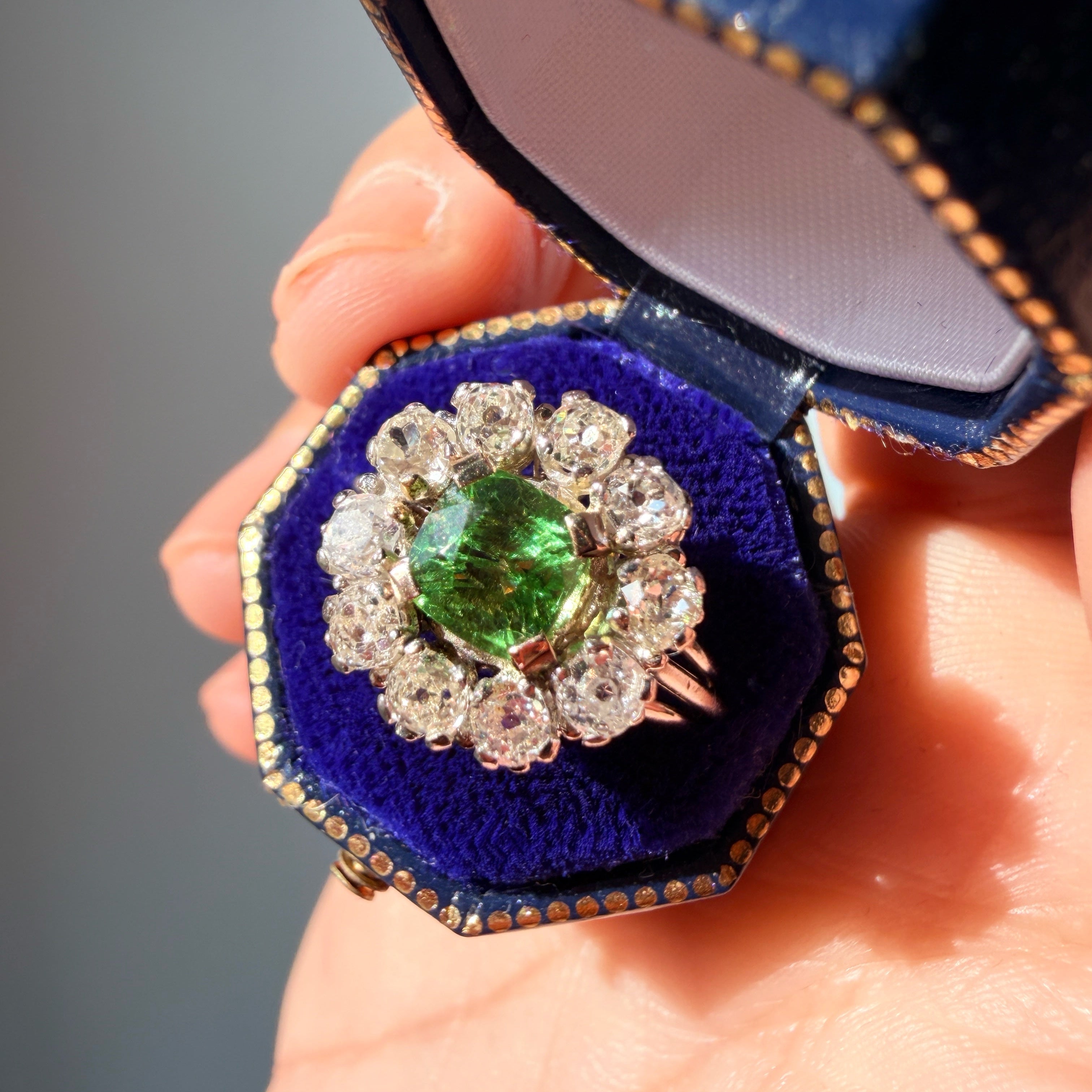 18K white gold green tsavorite garnet diamond cluster ring
