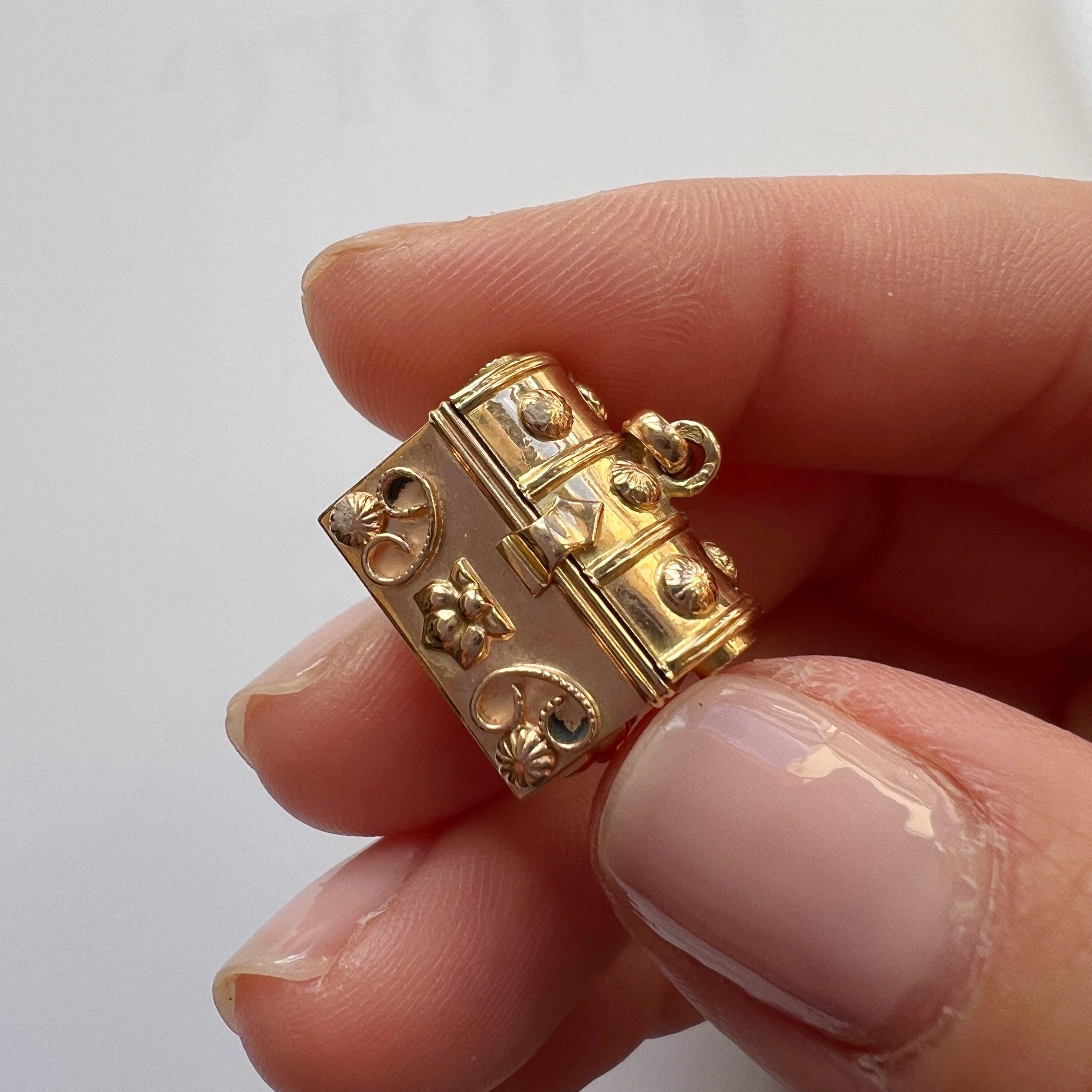 French antique 18K gold treasure box charm pendant - Curiously timeless