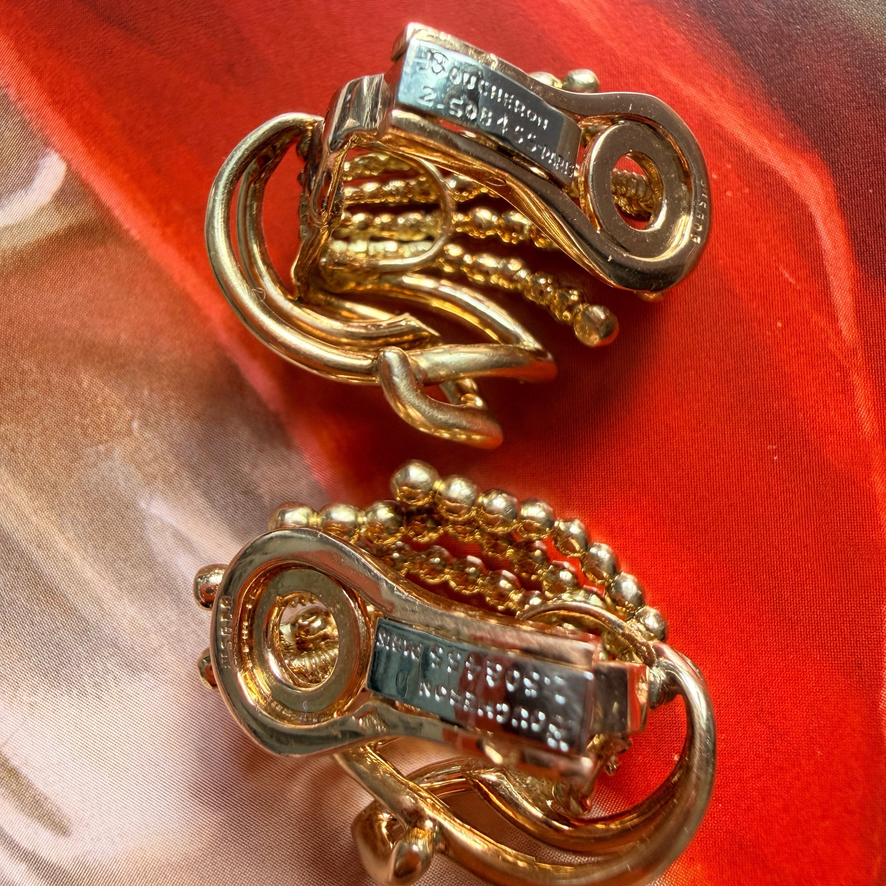Boucheron vintage 18K yellow gold earrings