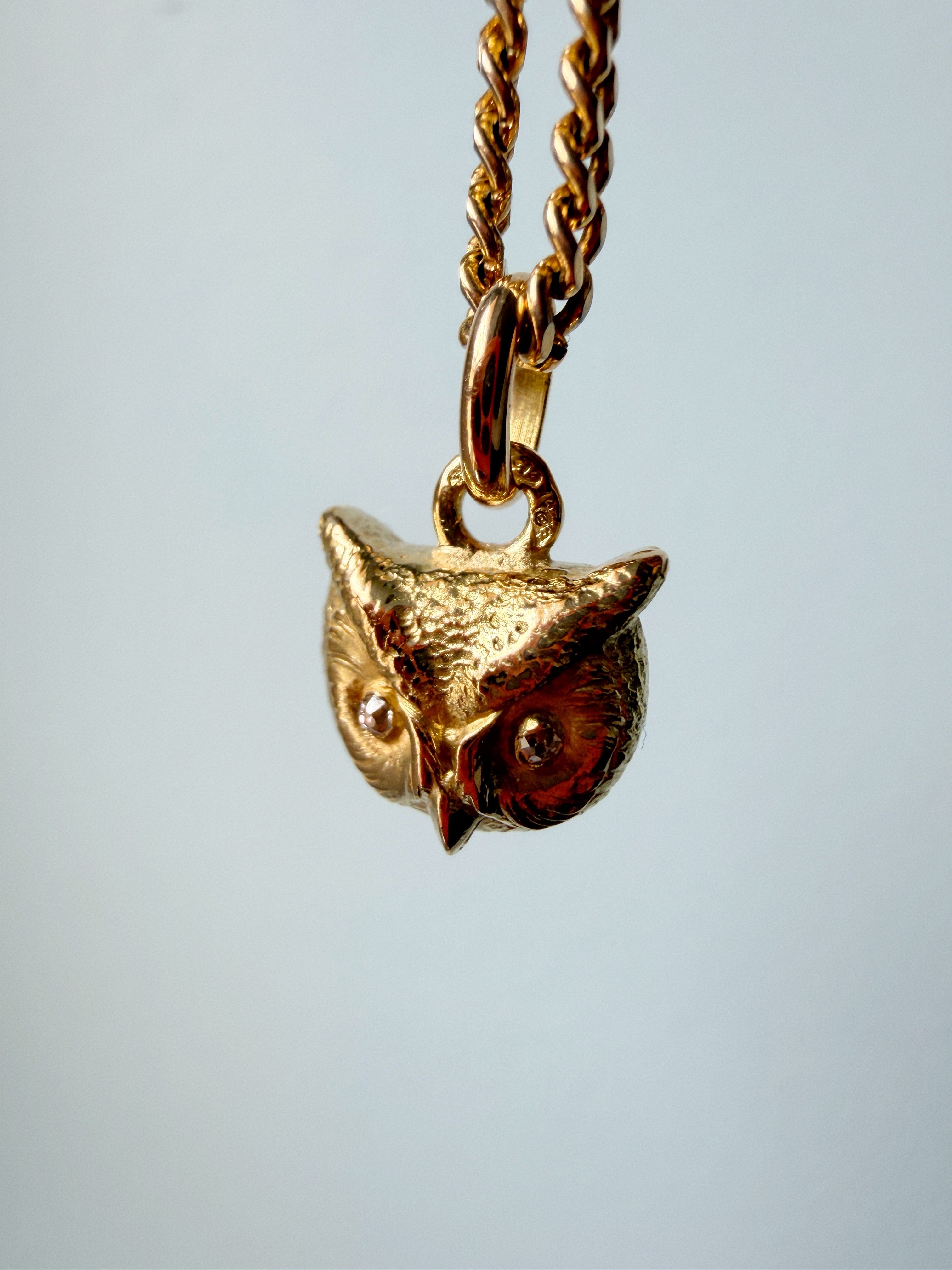 Antique 18K yellow gold owl pendant