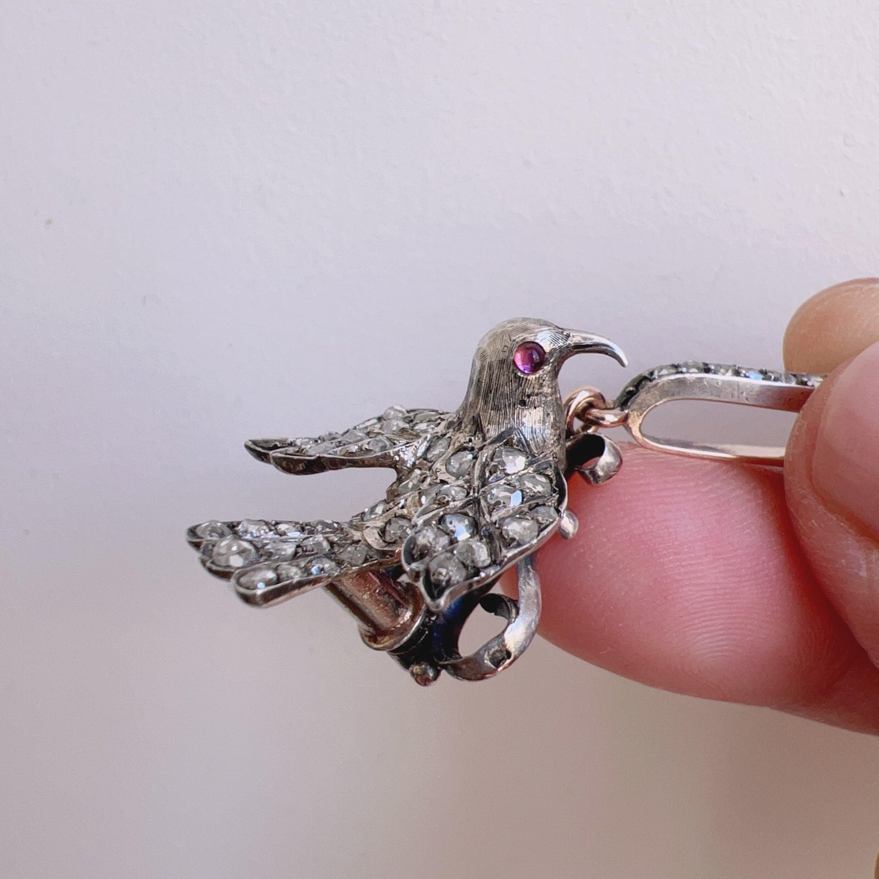 Victorian era 18K gold trembling diamond bird pendant - Curiously timeless