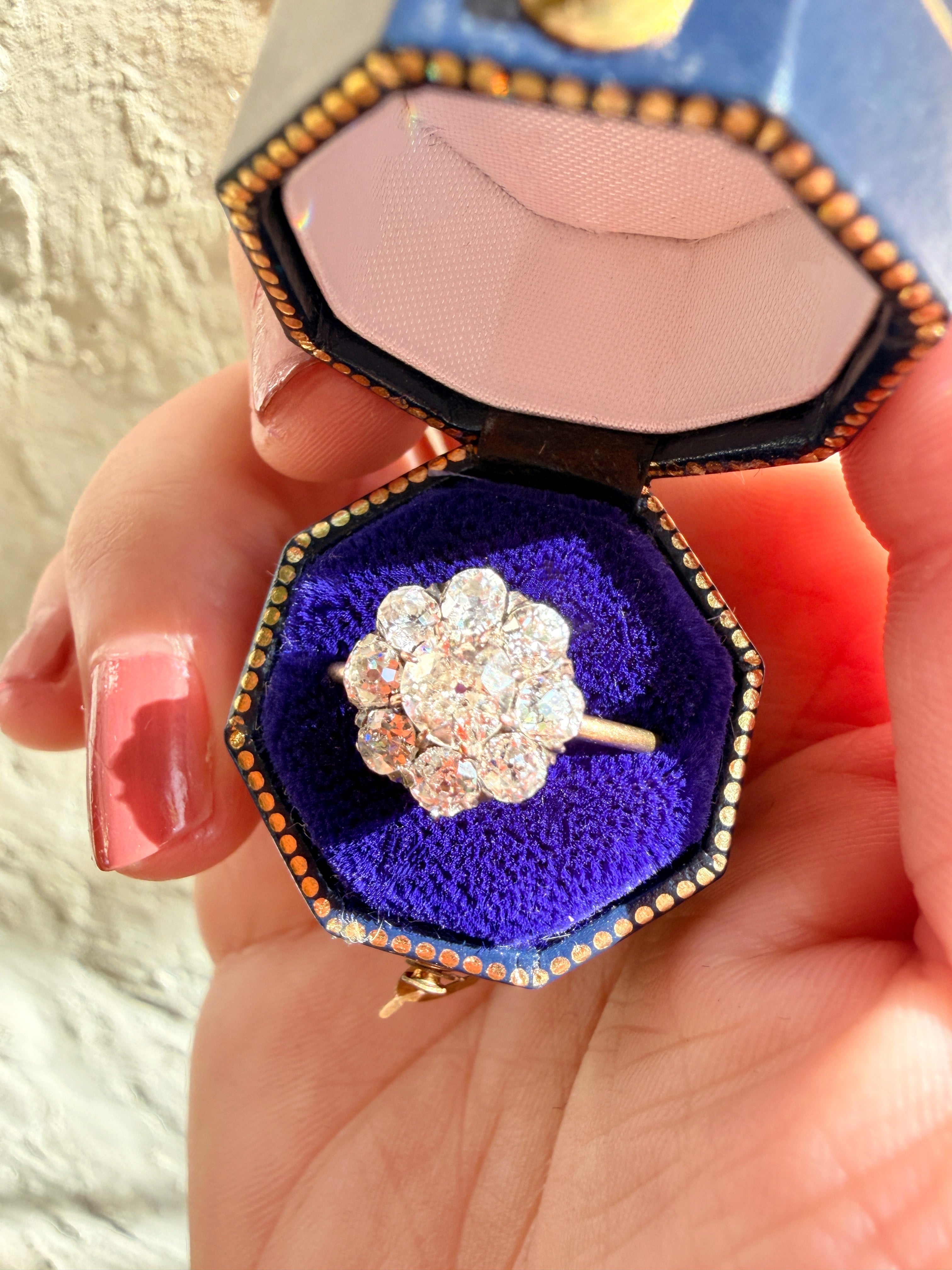 Victorian antique 18K gold old mine diamond cluster ring