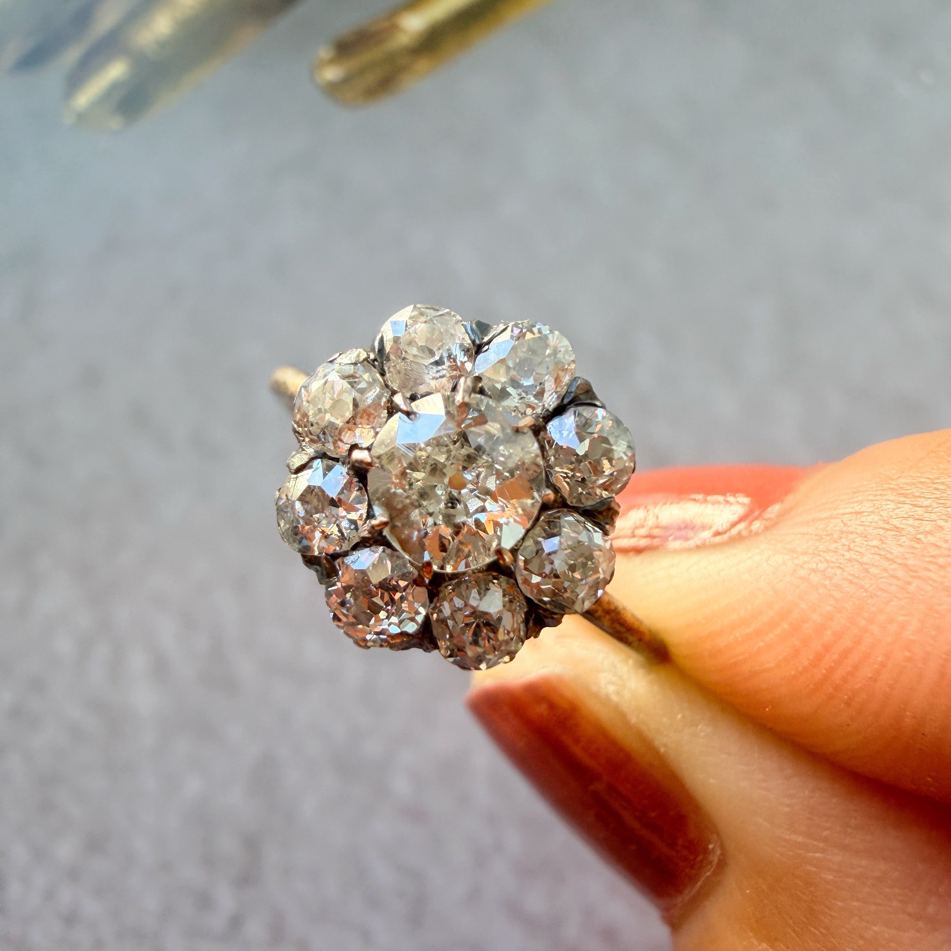 Victorian 18K gold old mine diamond cluster ring