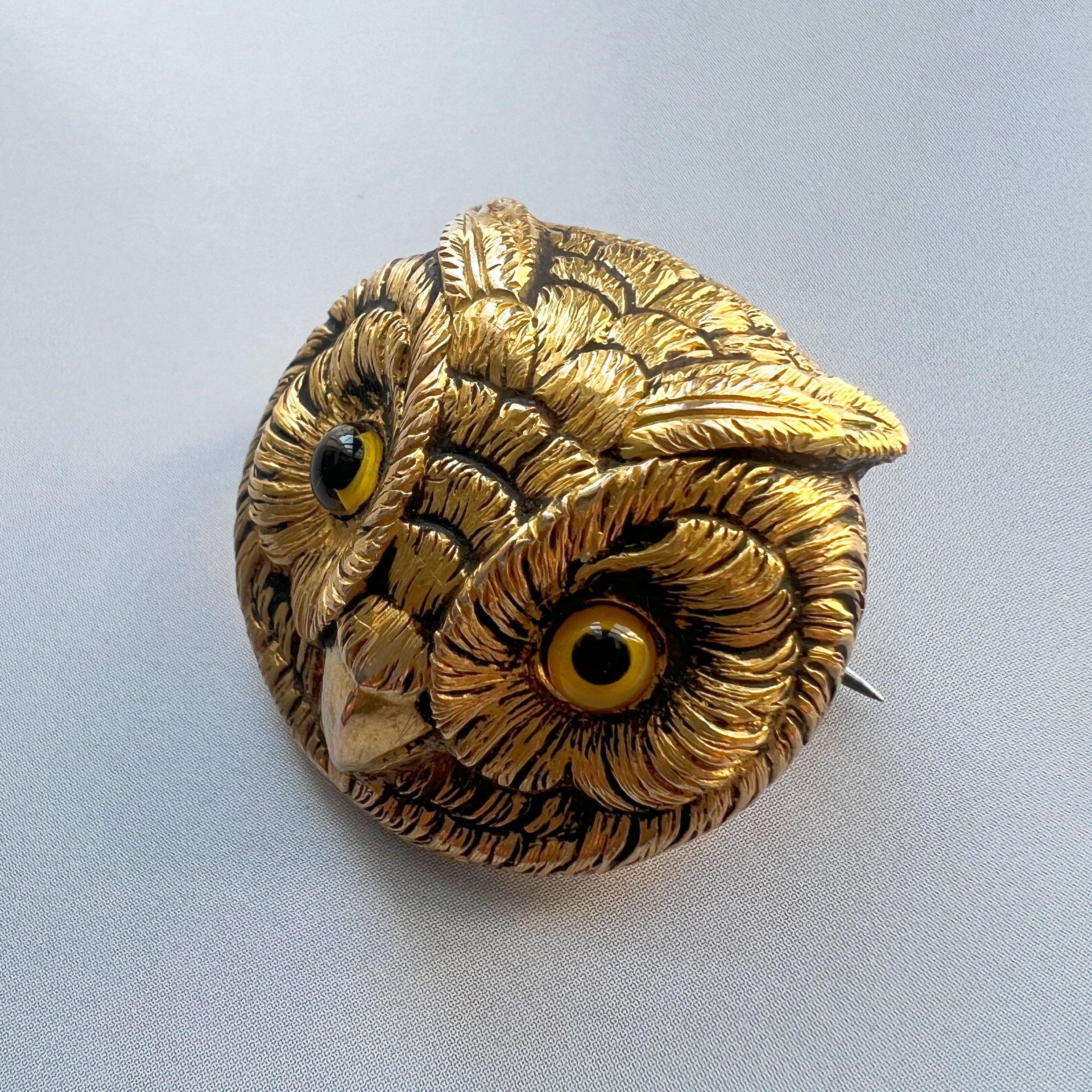 Exceptional Victorian era 18K gold owl brooch - Curiously timeless