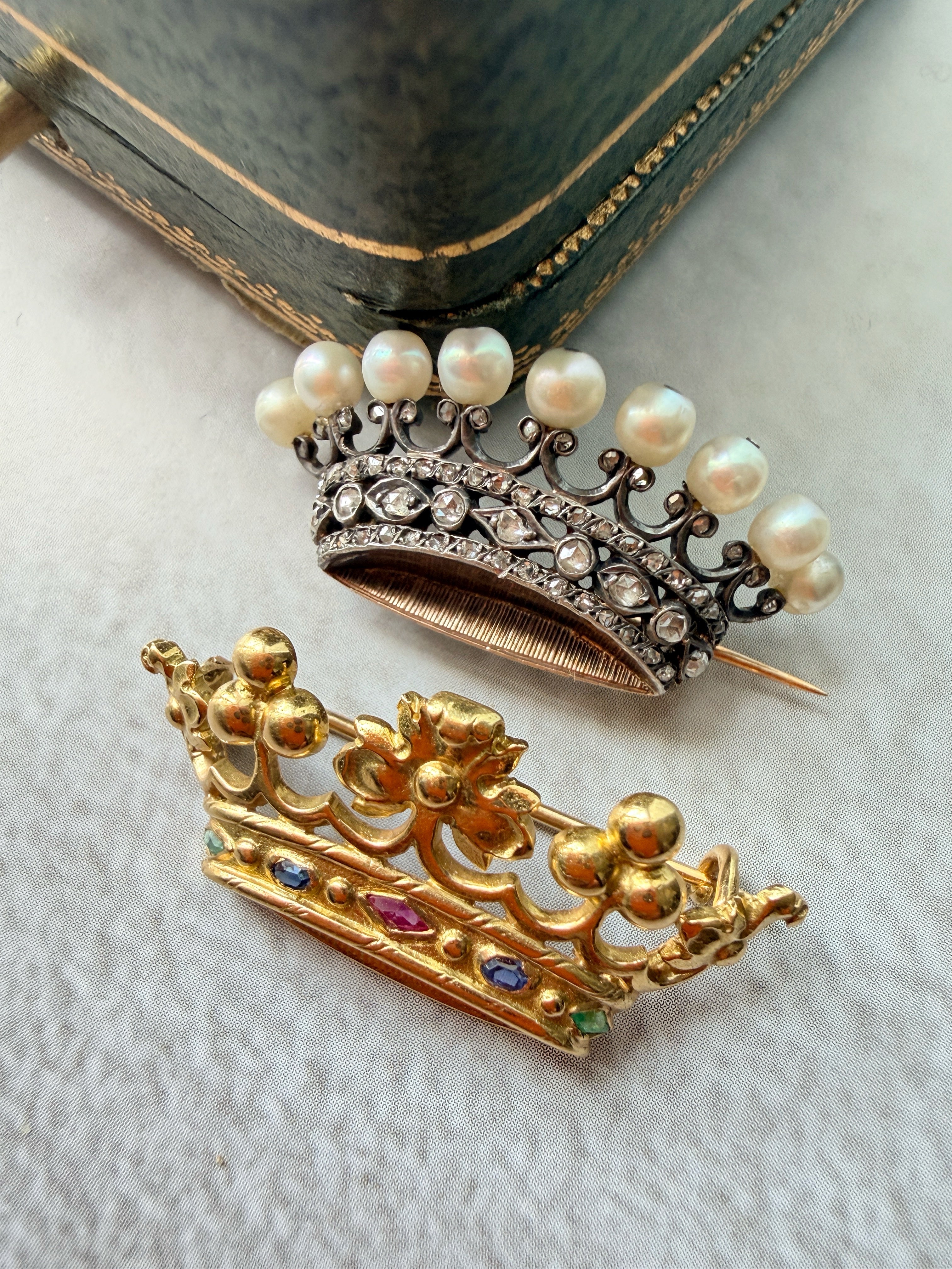 French work Victorian era 18K gold marquise crown brooch