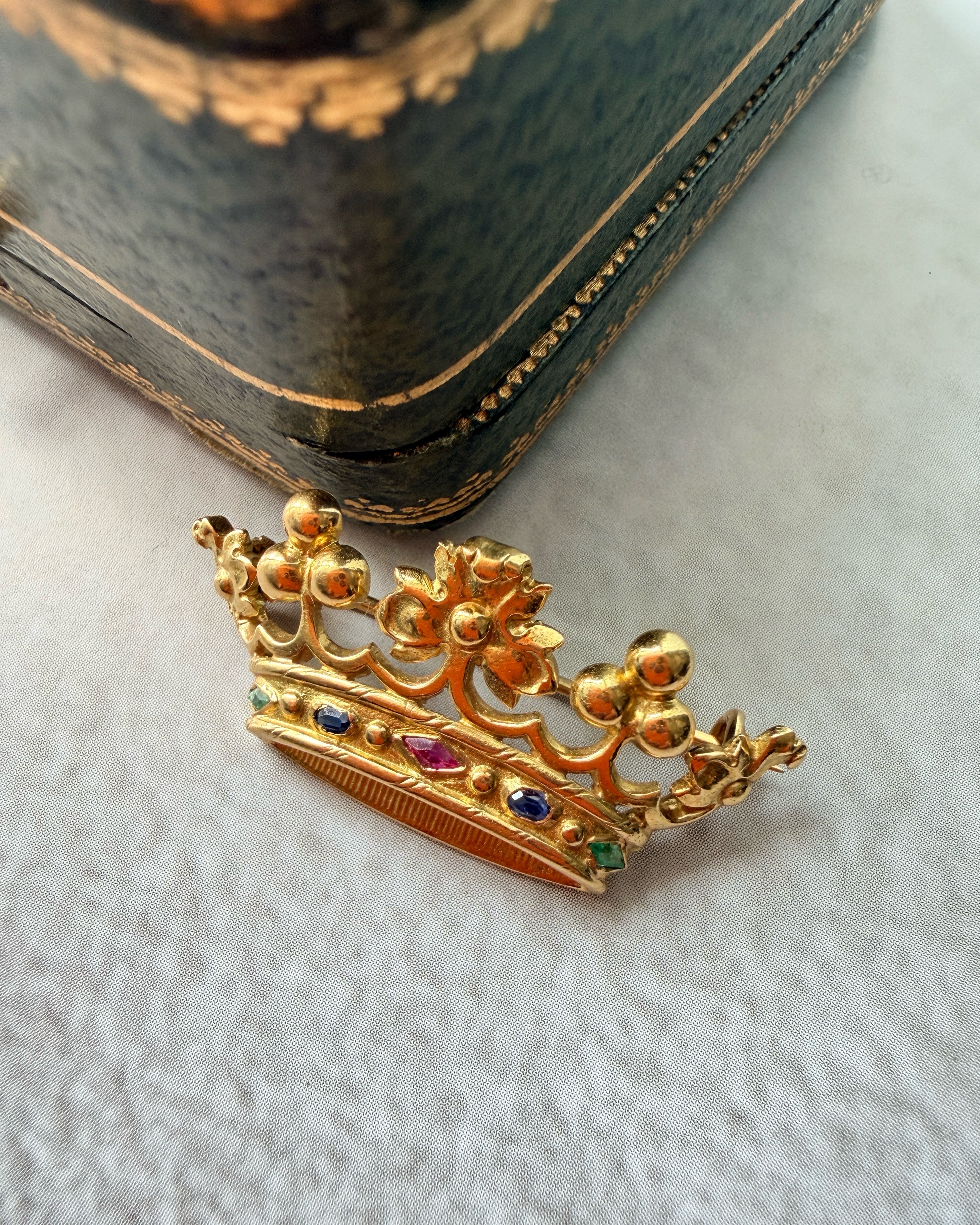 French work Victorian era 18K gold marquise crown brooch