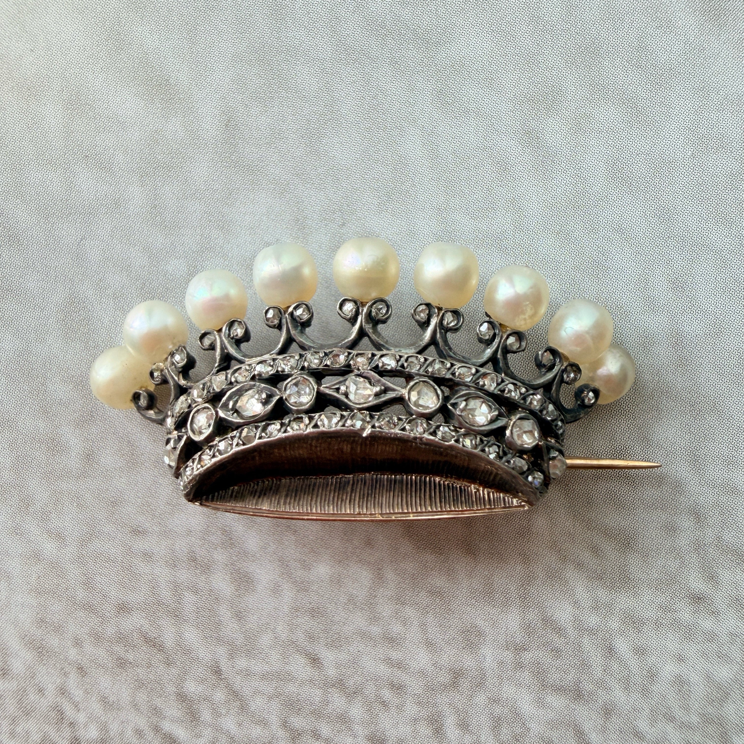 French antique 18K gold natural pearl count’s crown brooch
