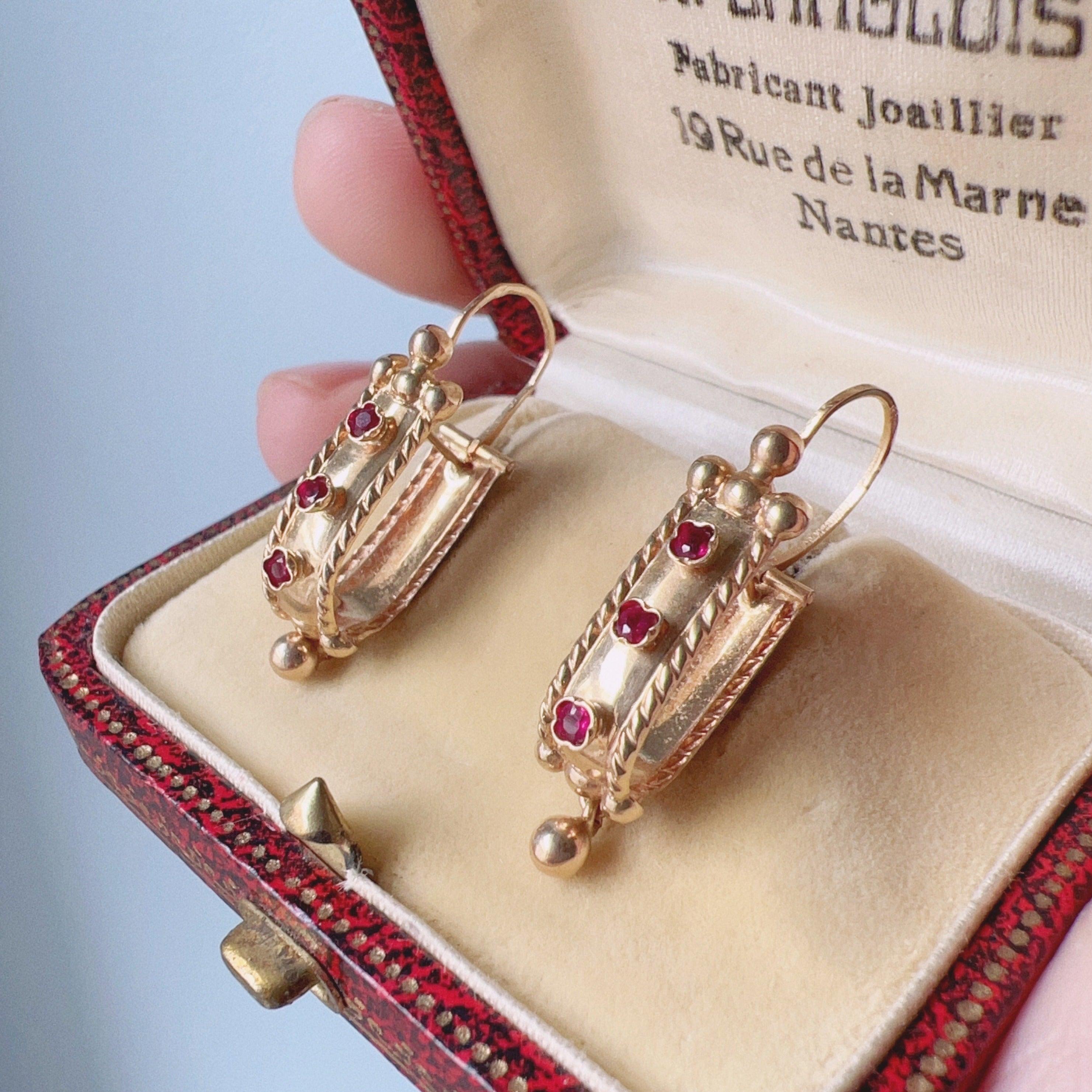 Victorian French 18K gold garnet poissarde briquet earrings - Curiously timeless