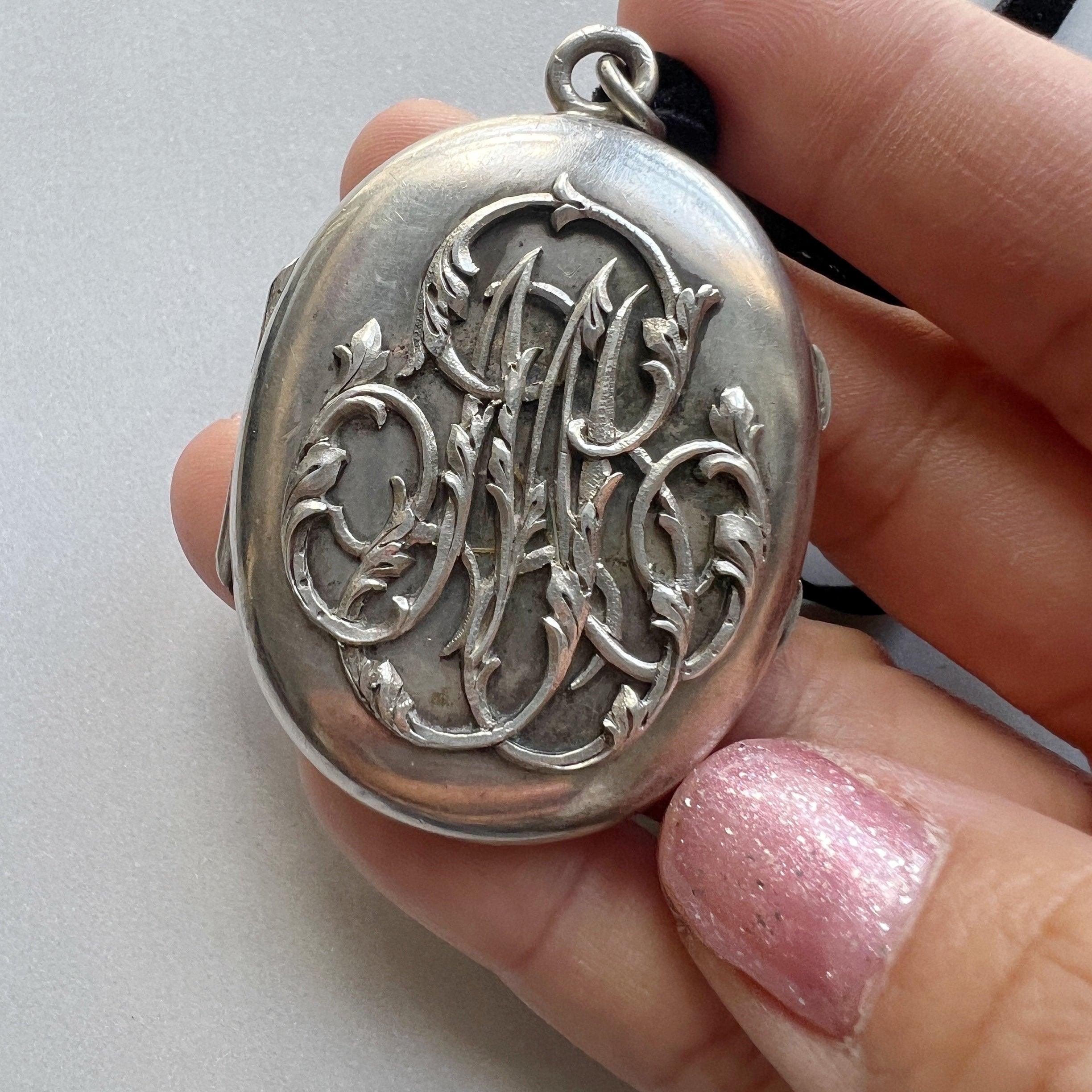 Large antique silver photo locket with “M” letter monogram - Curiously timeless