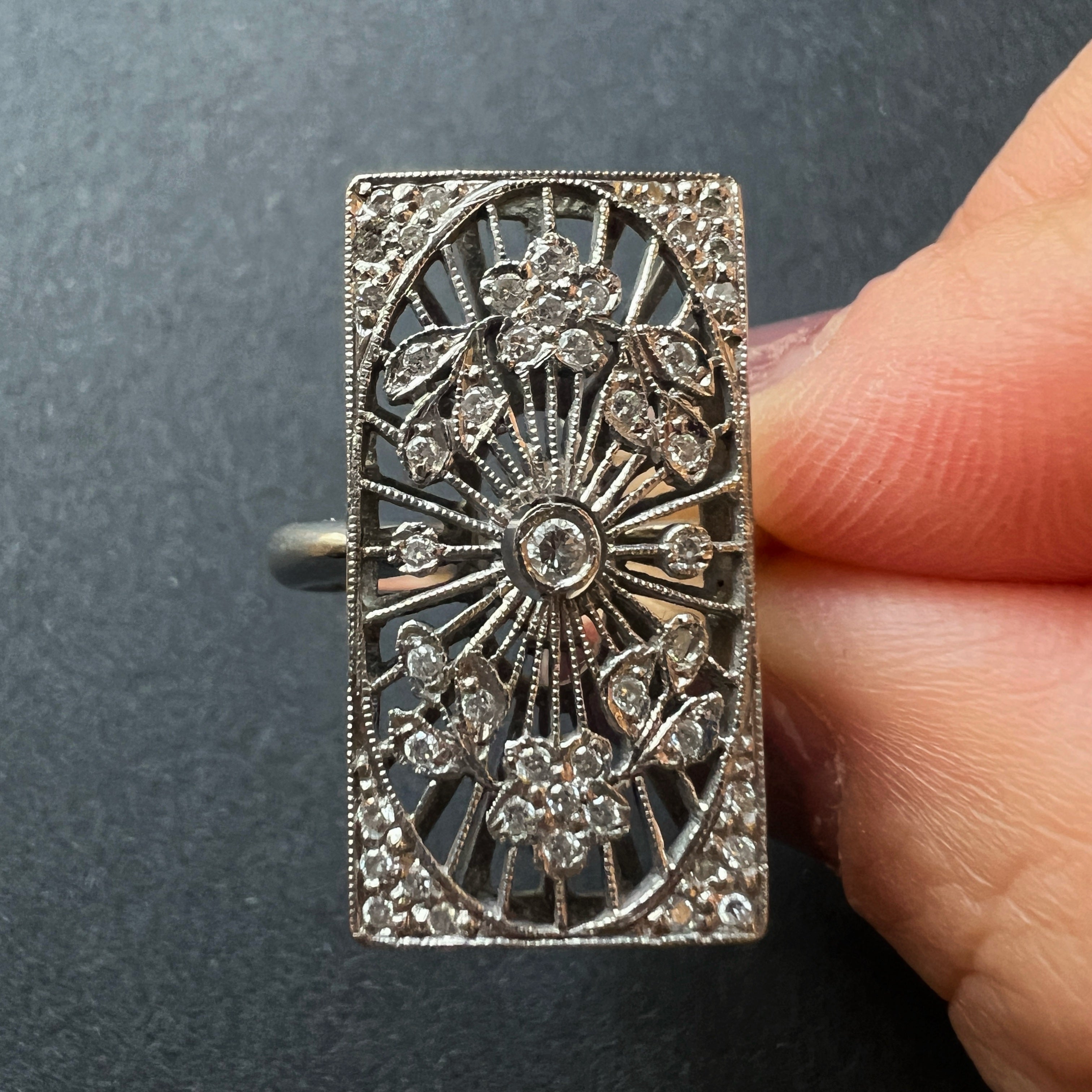 Art Deco 18K Gold diamond flower Filigree Ring
