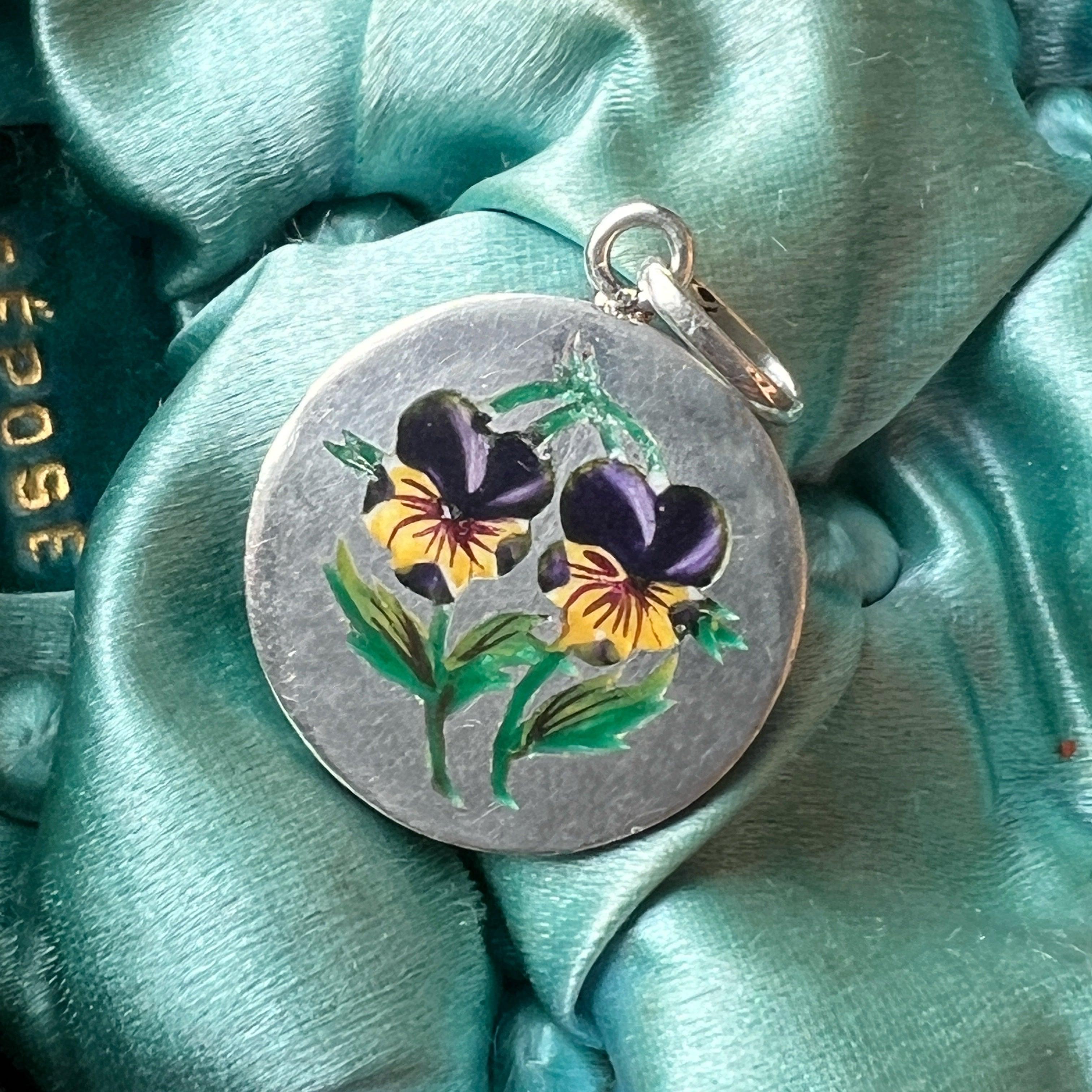 Victorian silver double pansy flowers pendant - Curiously timeless