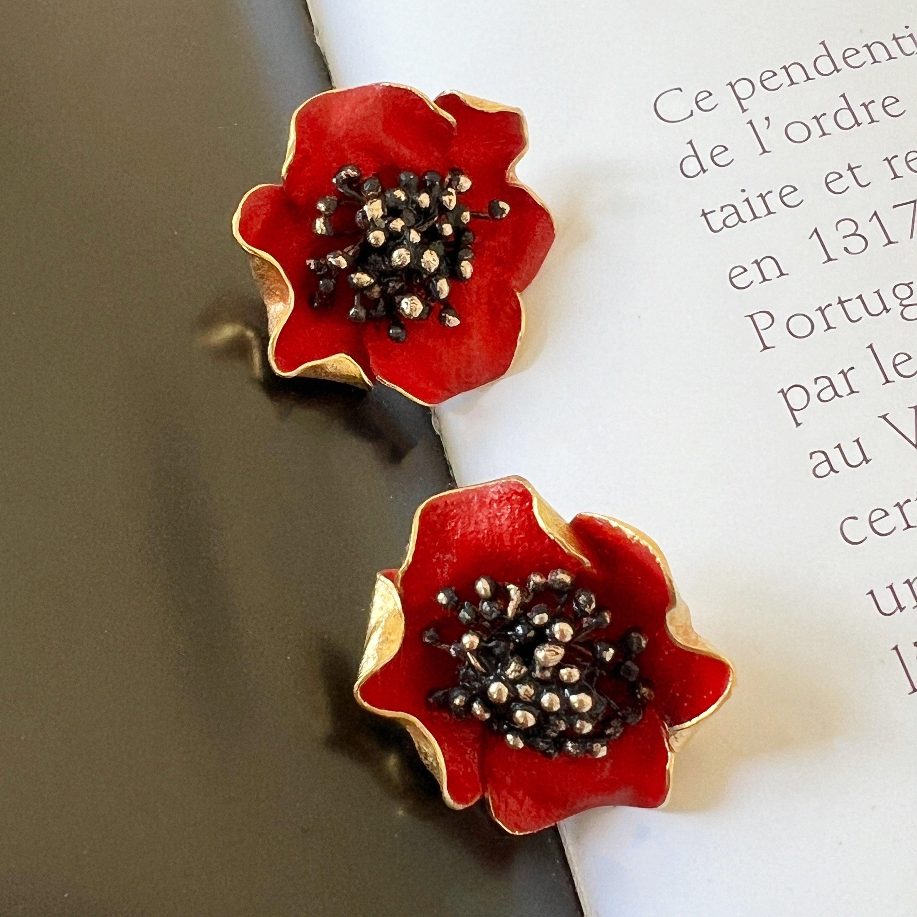 Vintage 18K gold red enamel poppy flower earrings - Curiously timeless