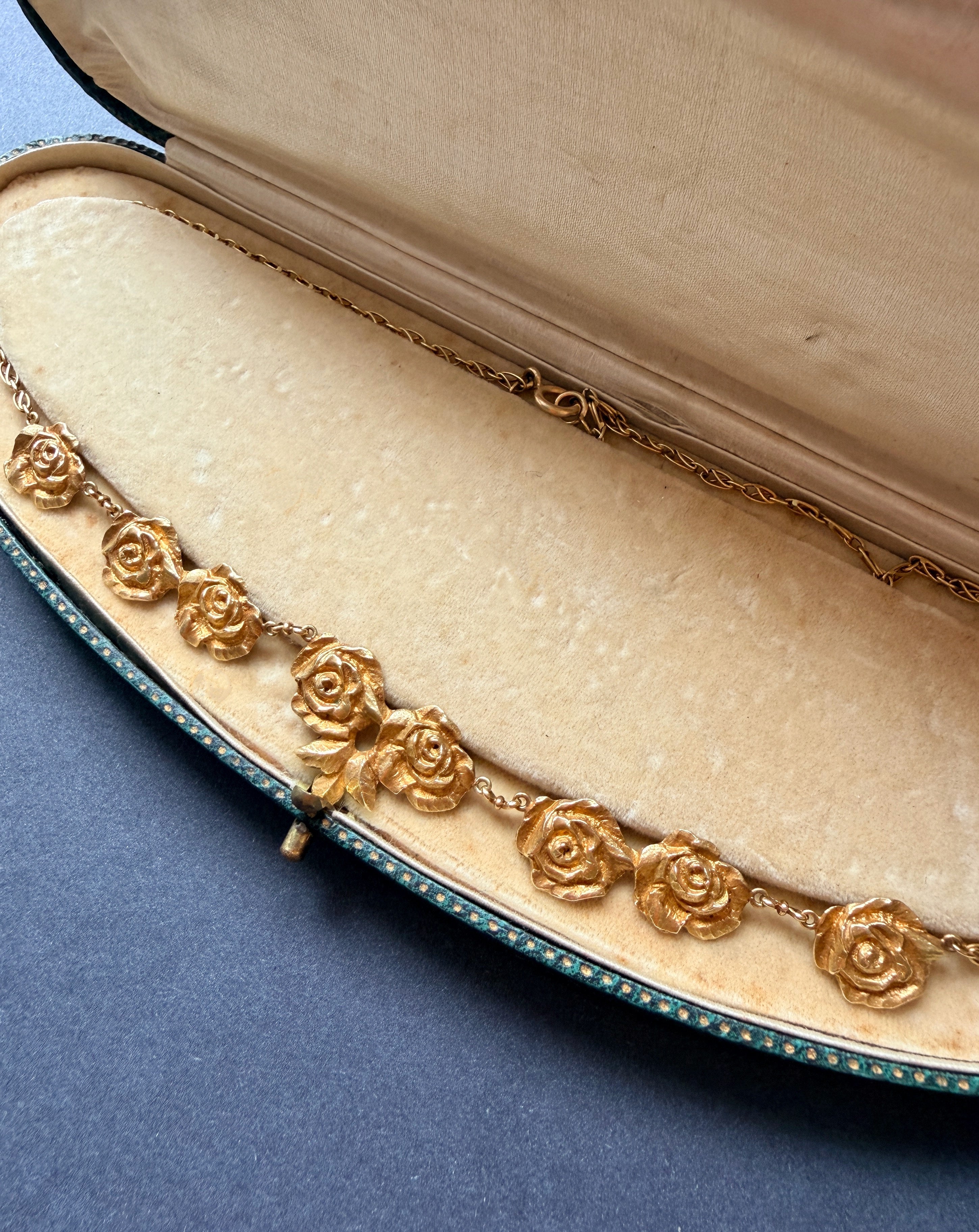 French Art Nouveau 18K Gold Rose Draperie Necklace