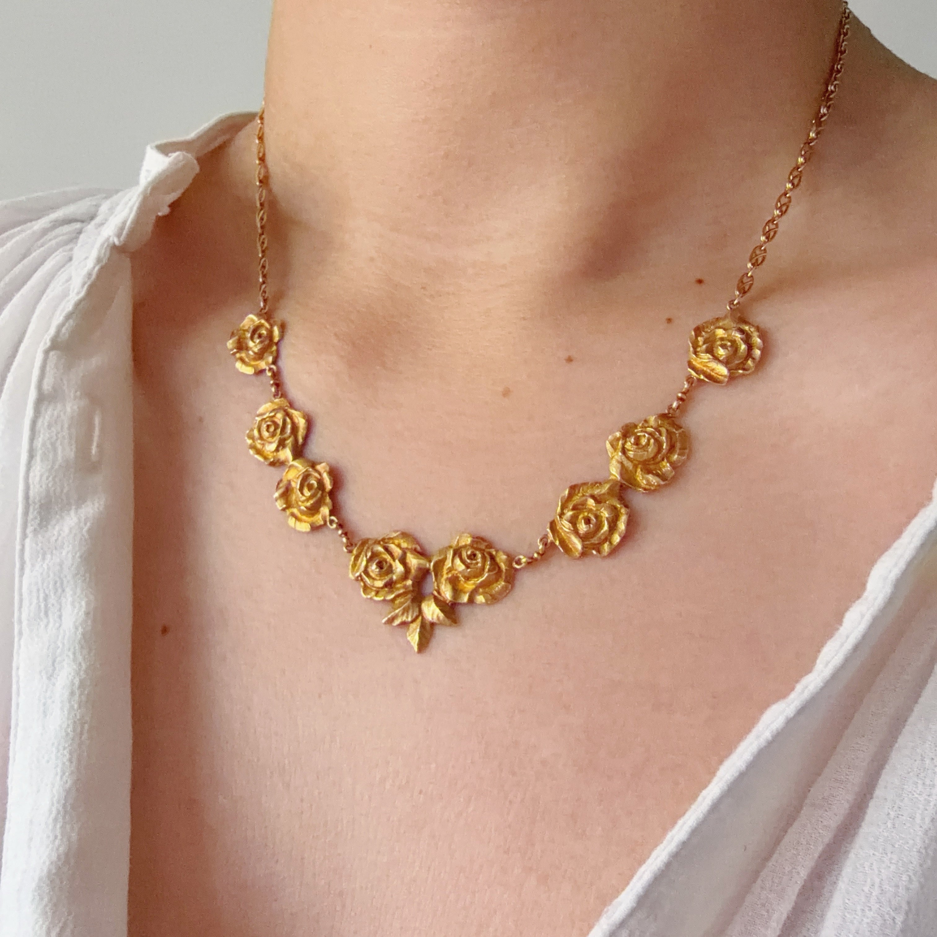 French Art Nouveau 18K Gold Rose Draperie Necklace
