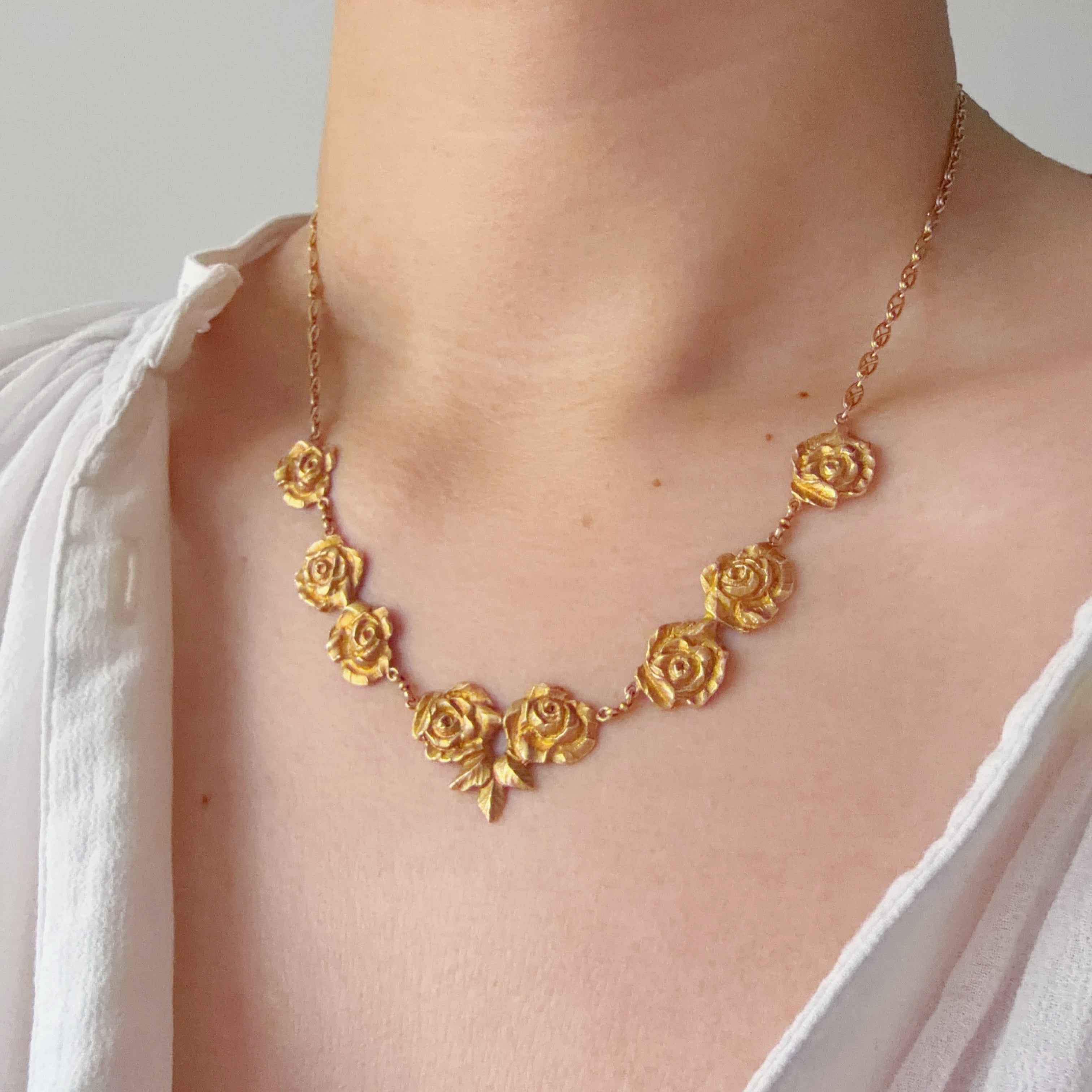 French Art Nouveau 18K Gold Rose Draperie Necklace