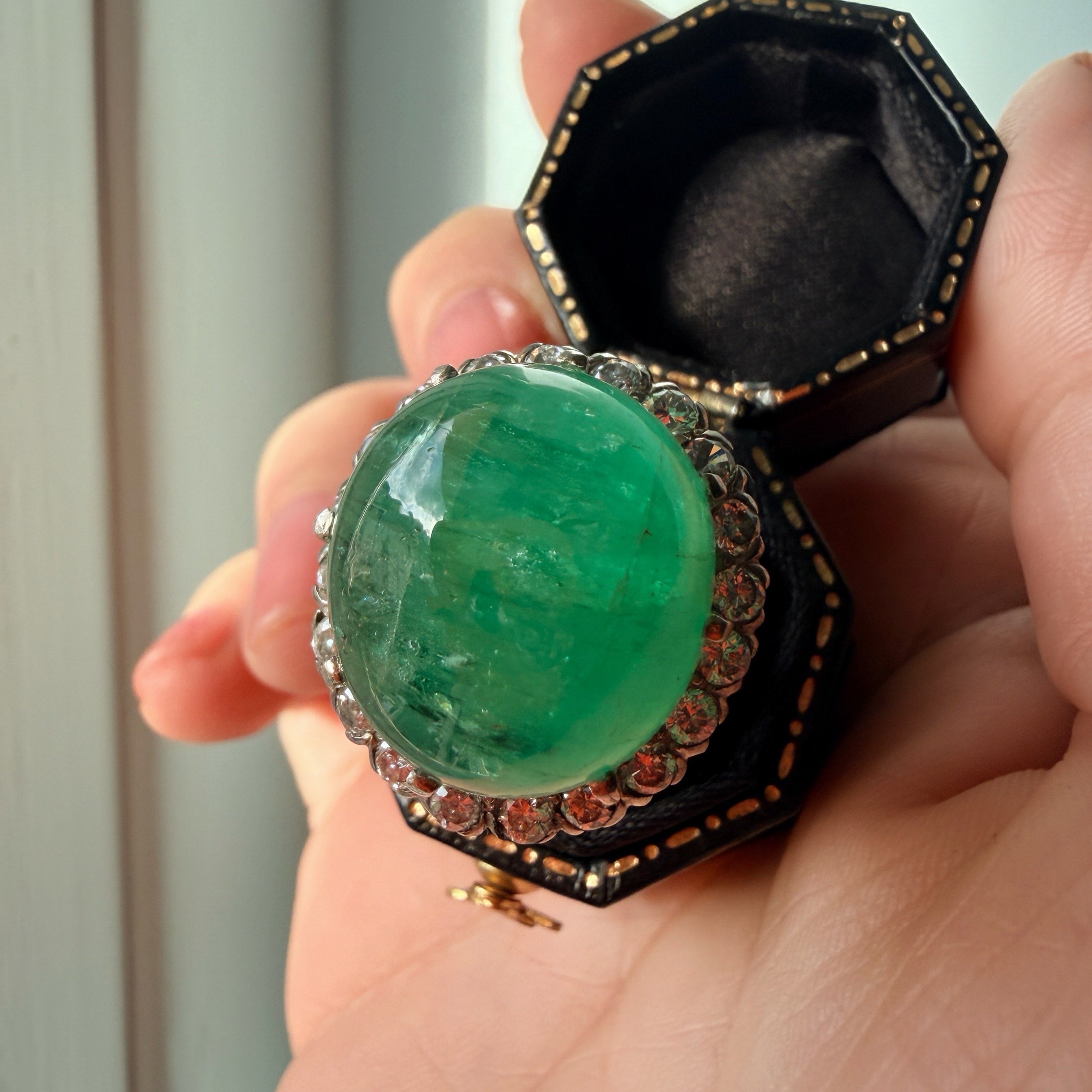 French vintage 18k white gold 19ct emerald diamond ring