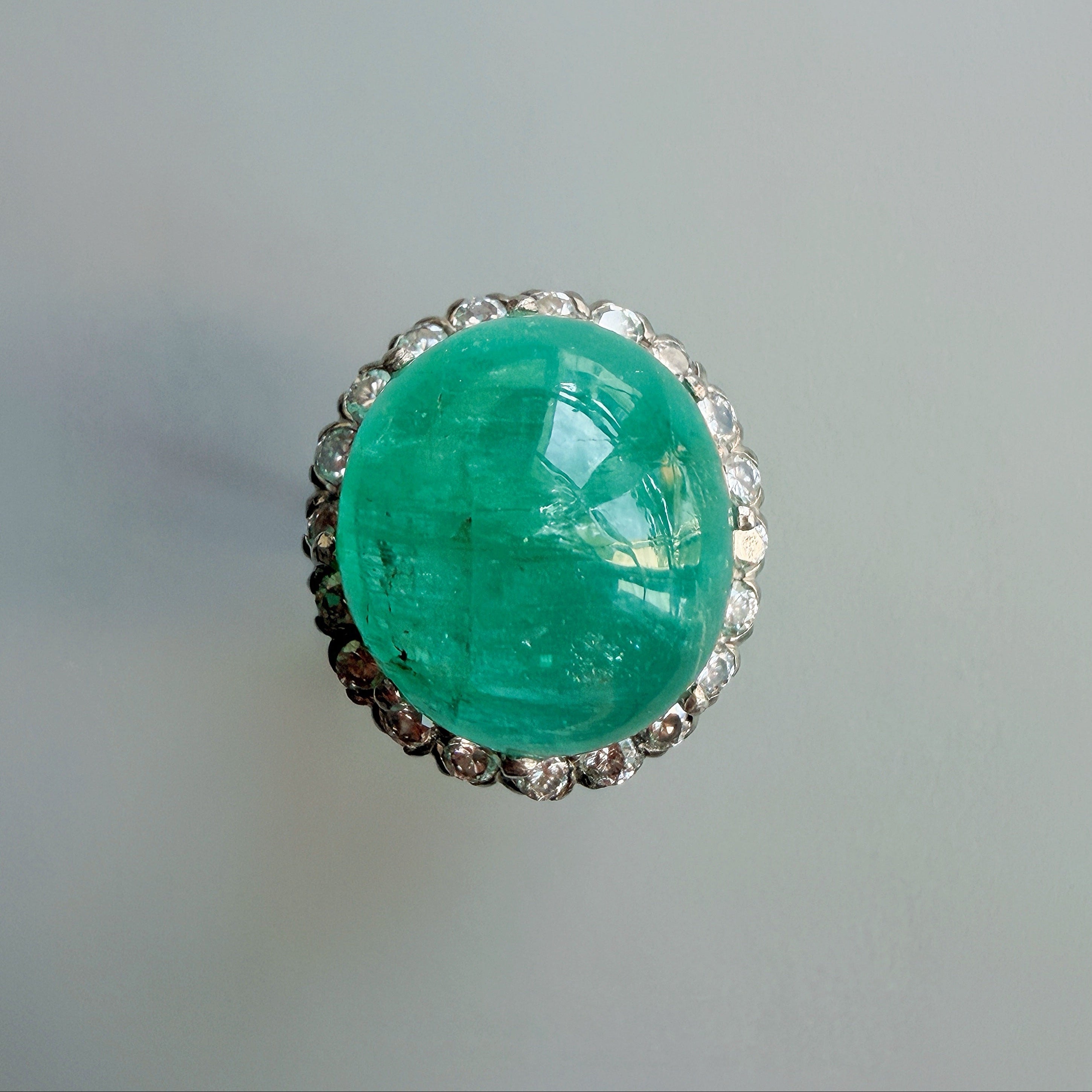 French vintage 18k white gold 19ct emerald diamond ring
