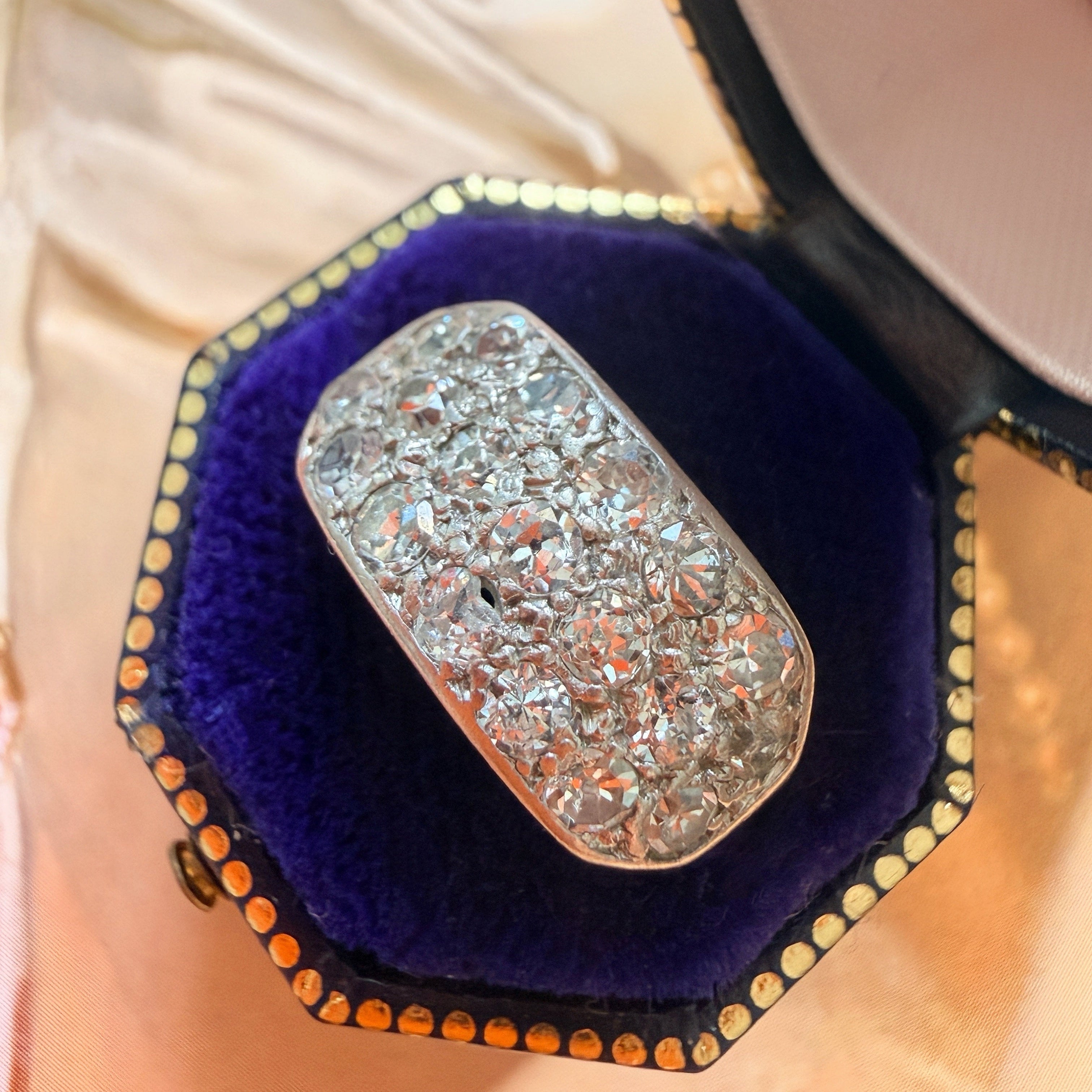 French Art Deco platinum diamond ring