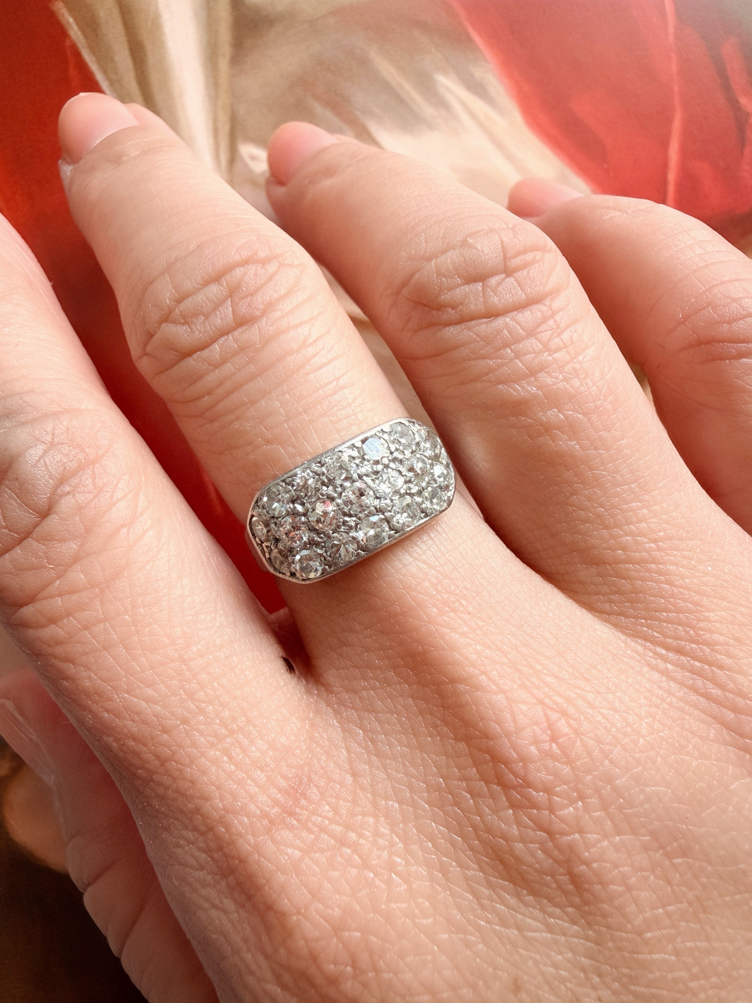 French Art Deco 18k platinum diamond ring