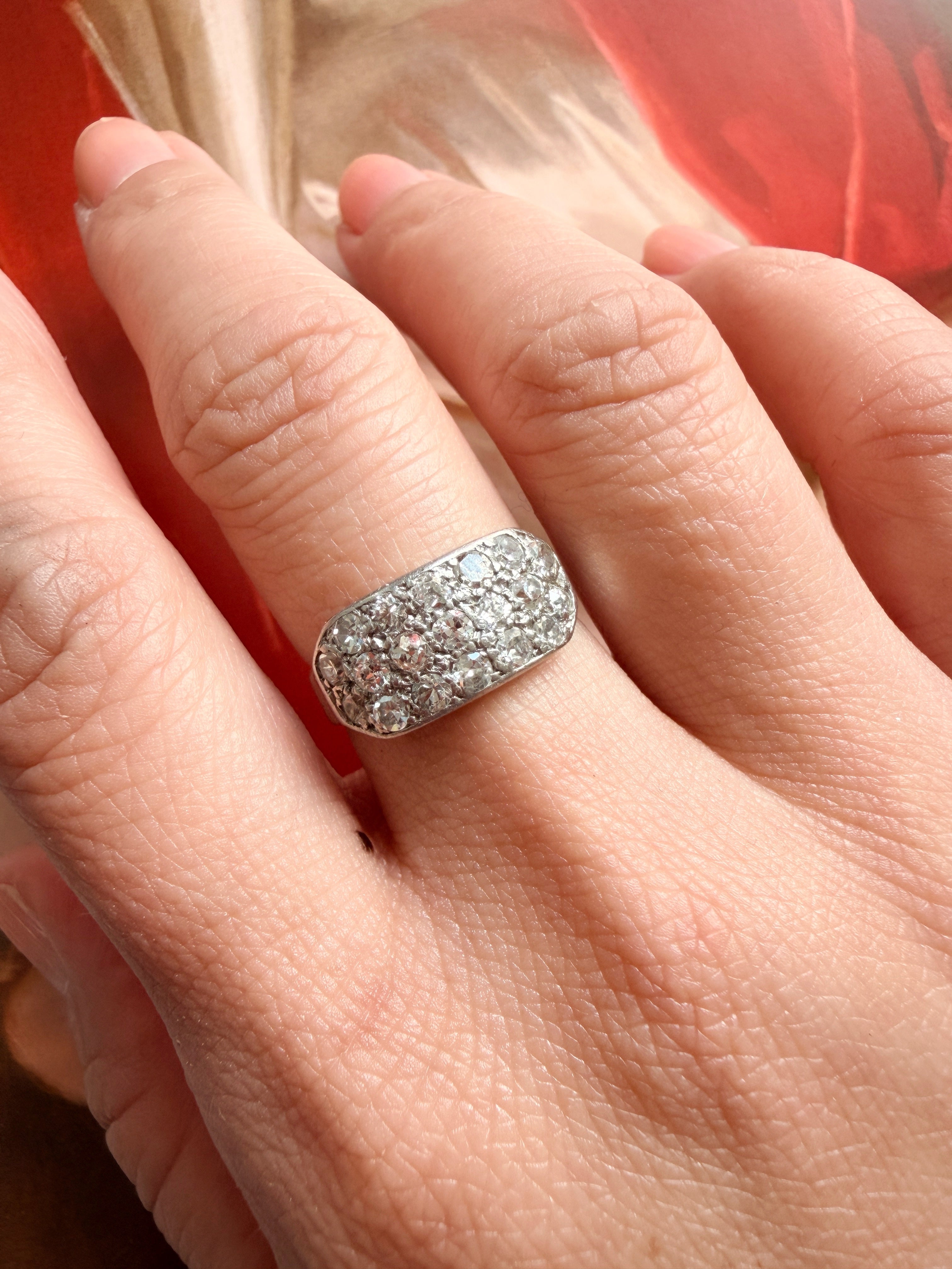 French Art Deco 18k platinum diamond ring