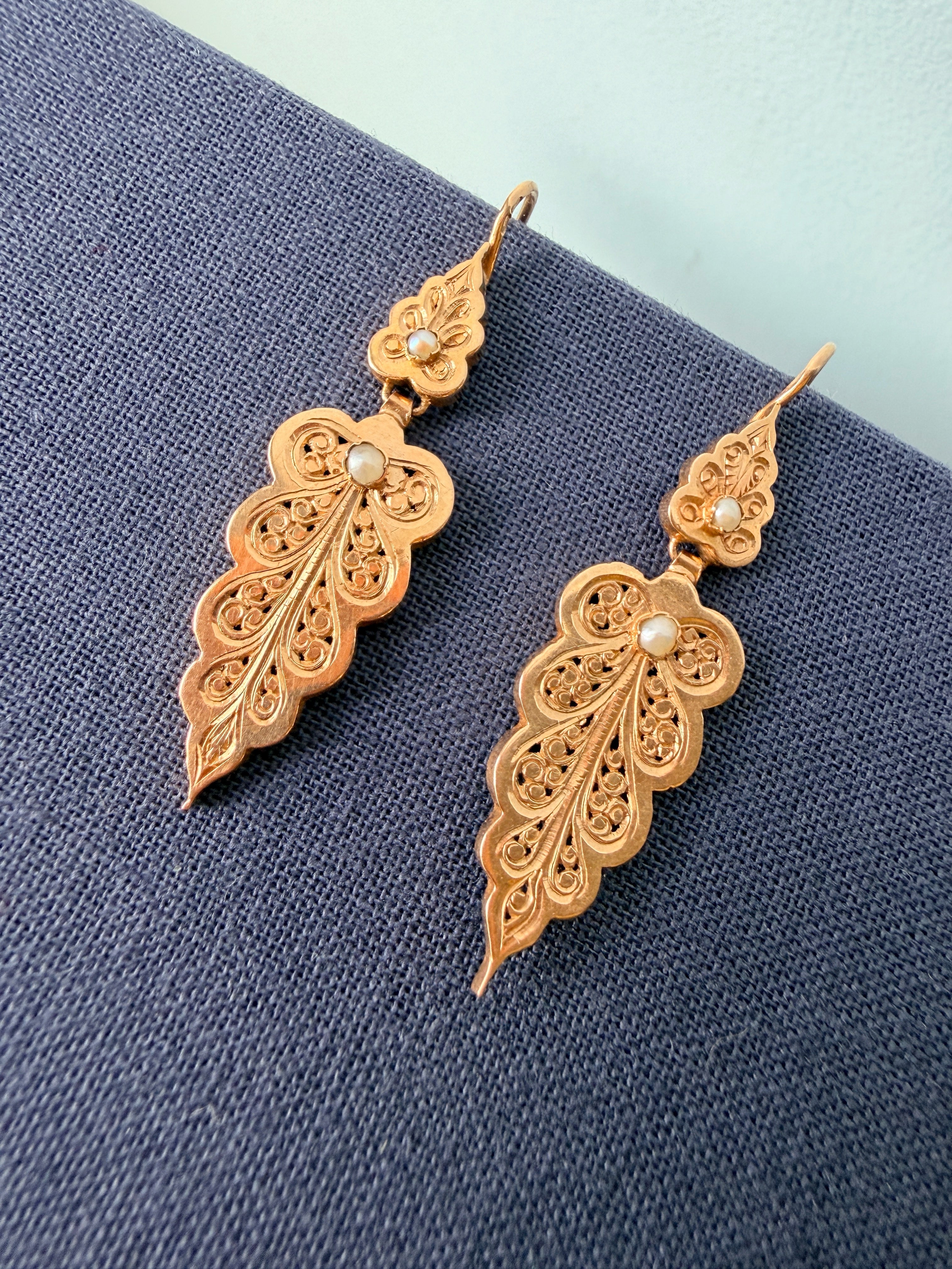 Victorian era French 18K Gold Leaf Pearl Earrings