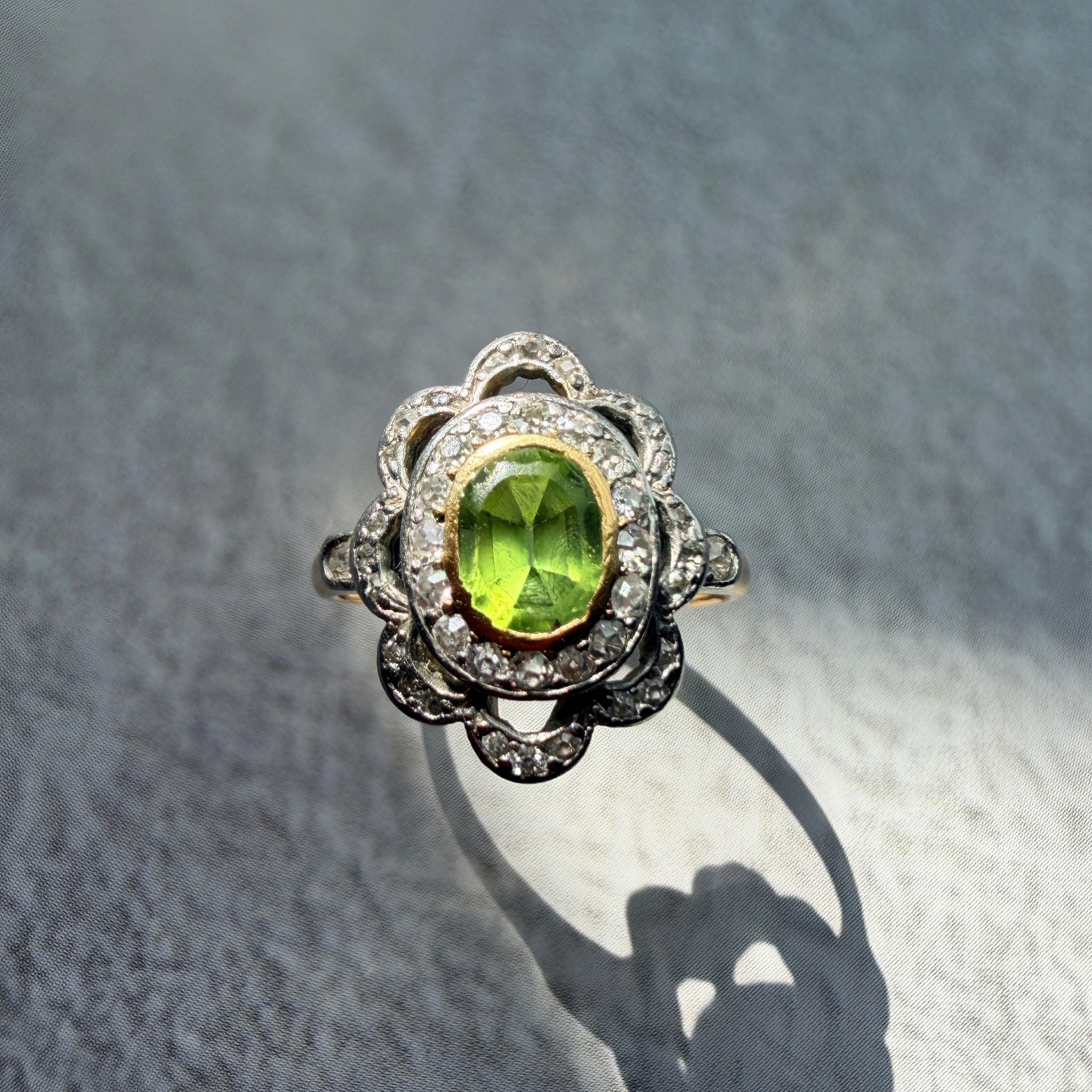 French antique 18K gold peridot diamond ring